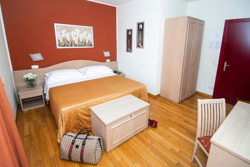 Double or Twin Room Disability Access