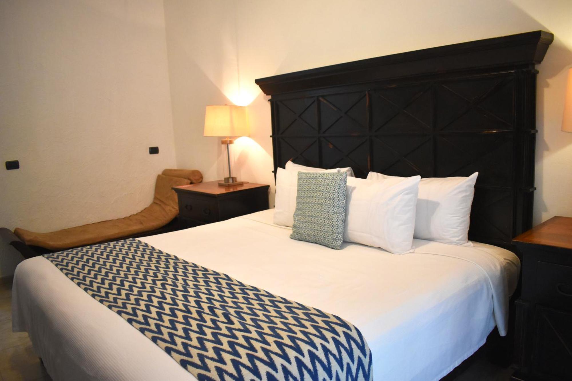 King Room with Pool View