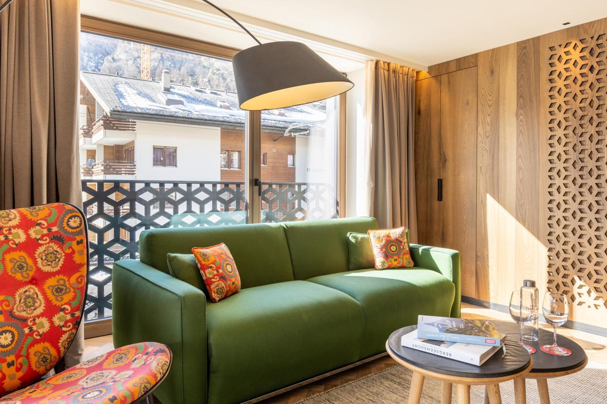 Suite Balcony Matterhorn View