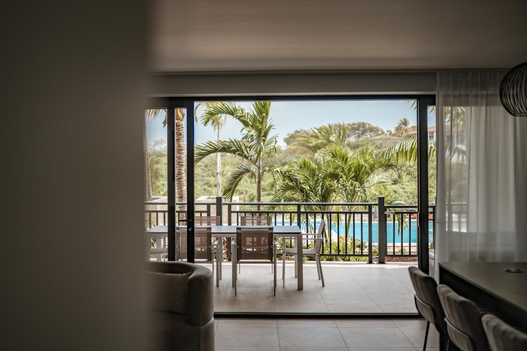 Luxury 2 Bedroom Apartment at The Breeze