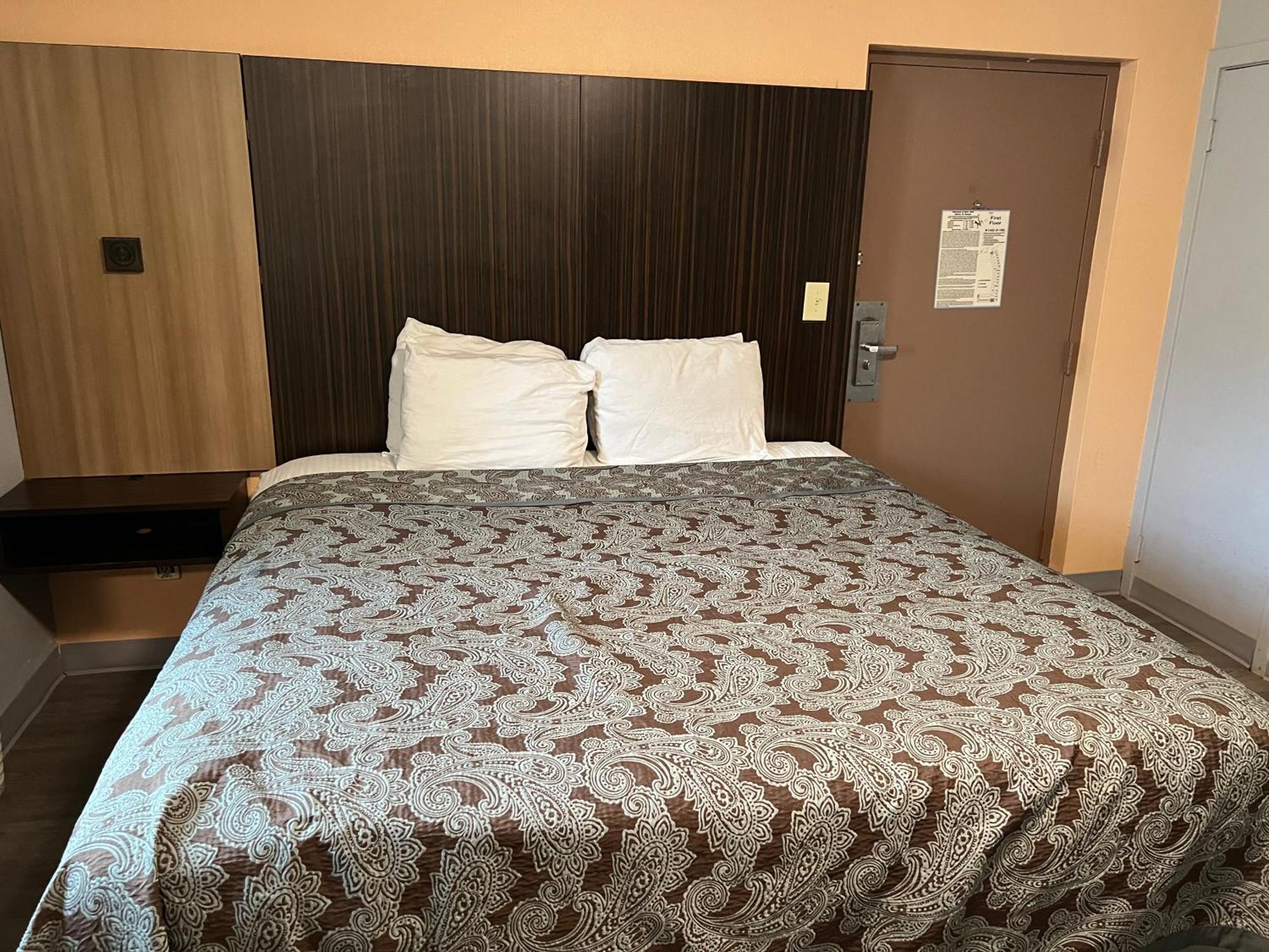 King Room Non-Smoking