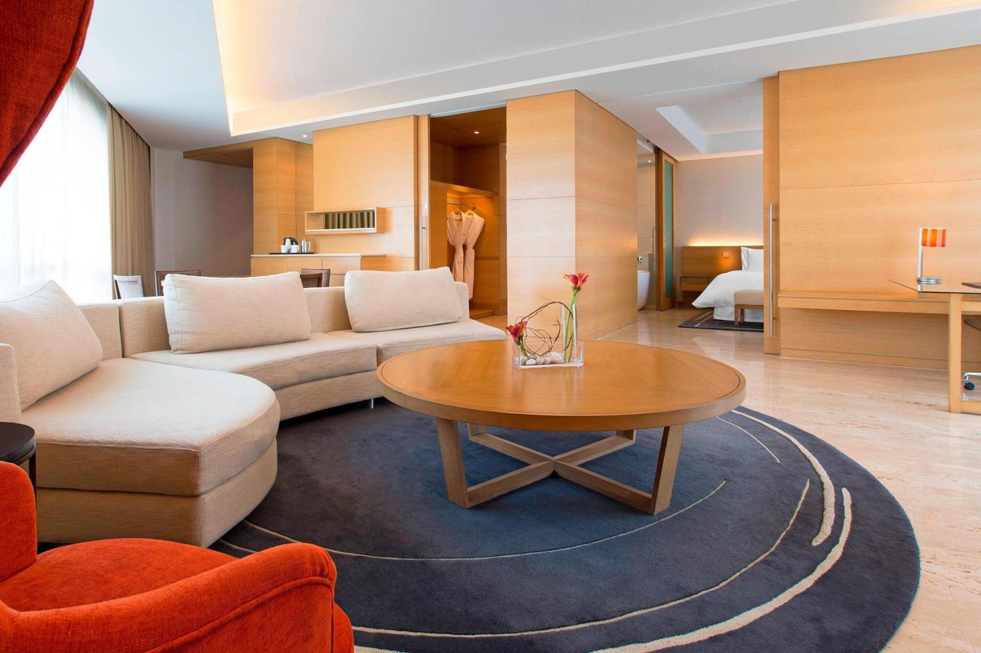 Executive King Suite Lounge Access on Spa