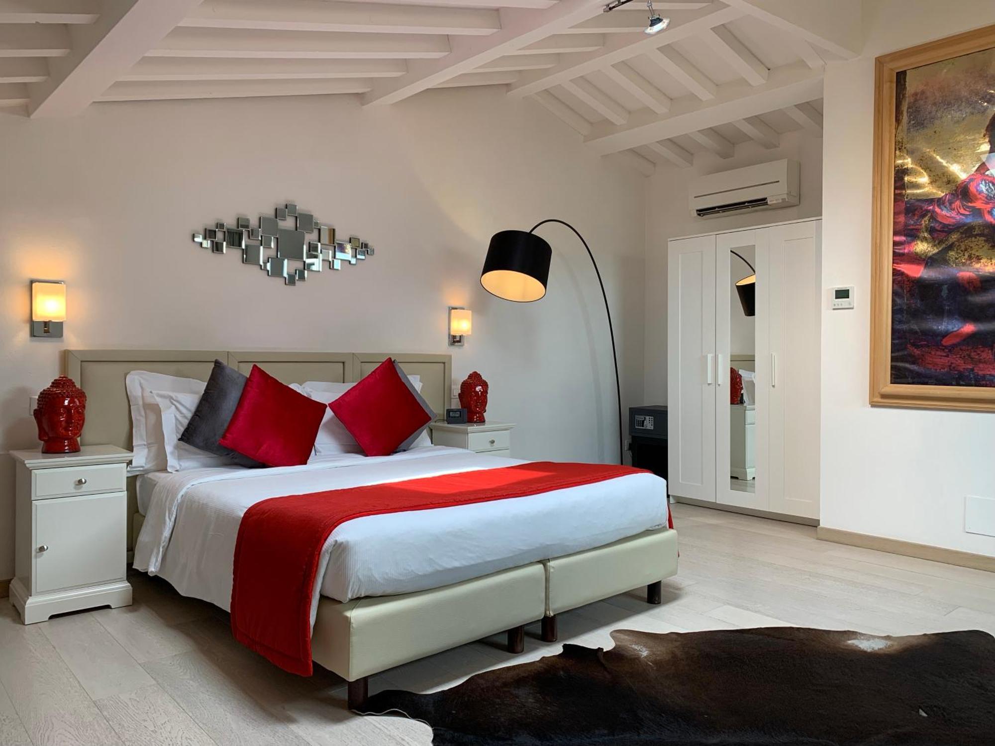 One-Bedroom Apartment Penthouse