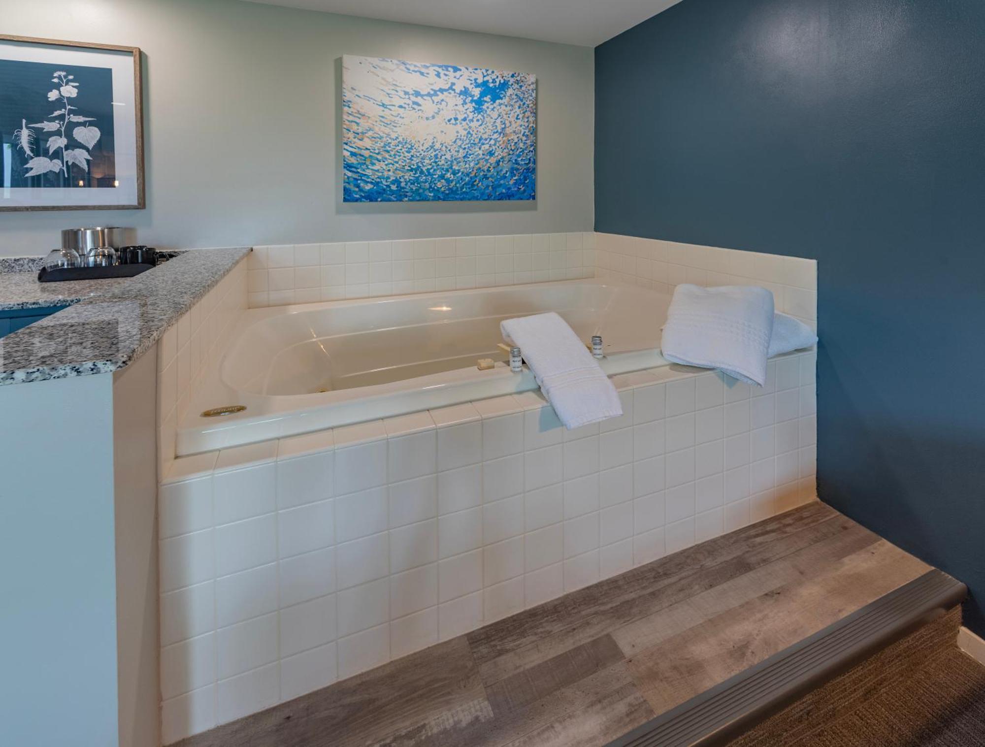 King Room Spa Bath