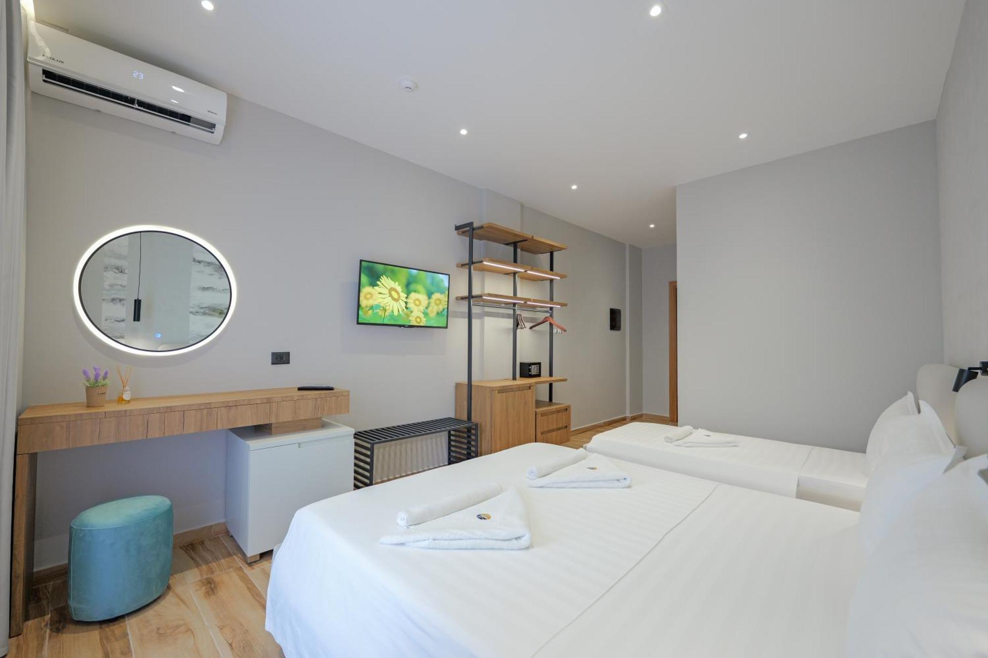 Deluxe Triple Room,1586862533:JPEG