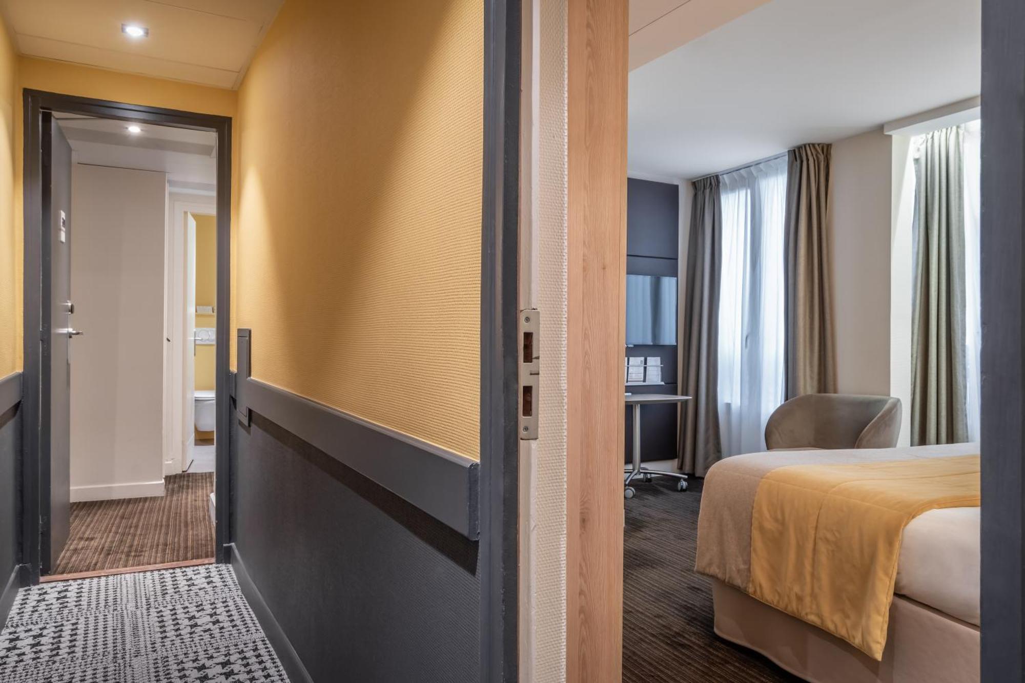 2 chambres supérieures attenantes,1586866468:JPEG