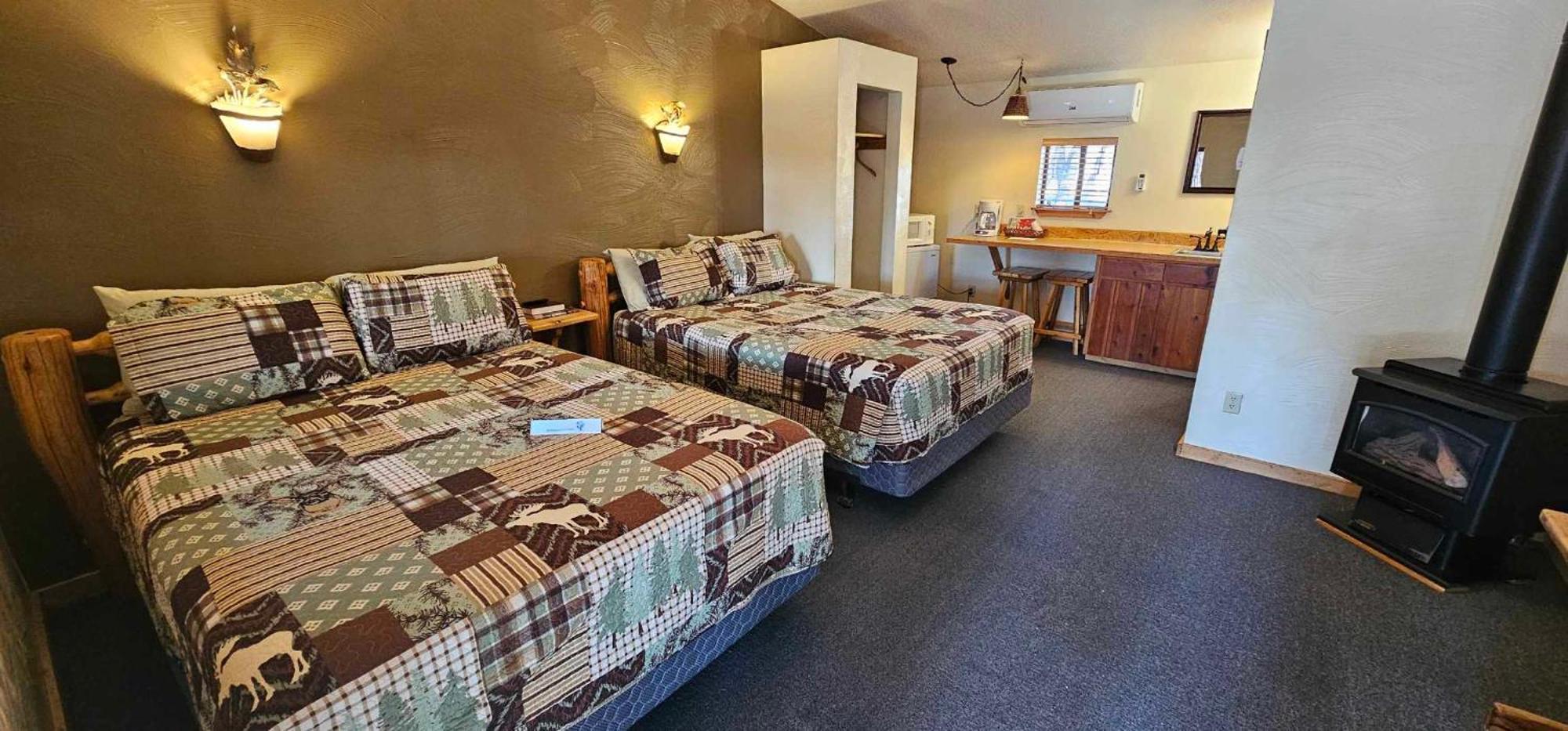 Deluxe Double Room,1640449654:JPEG