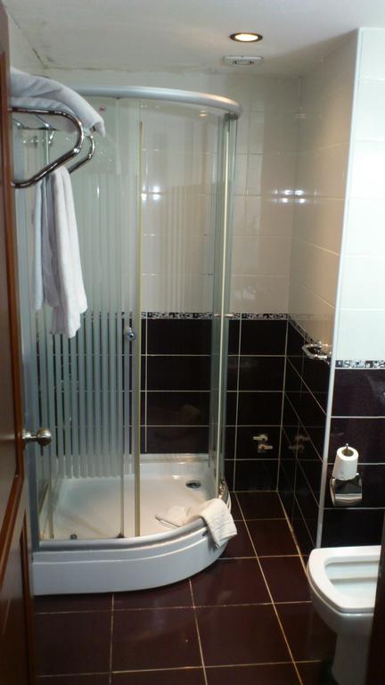 Standard Triple Room,1185945175:JPEG