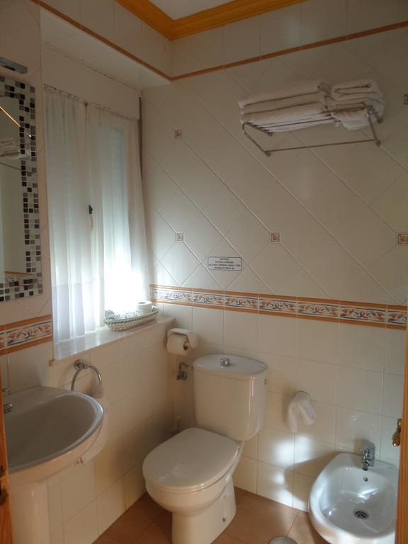 Double or Twin Room,172860000:JPEG