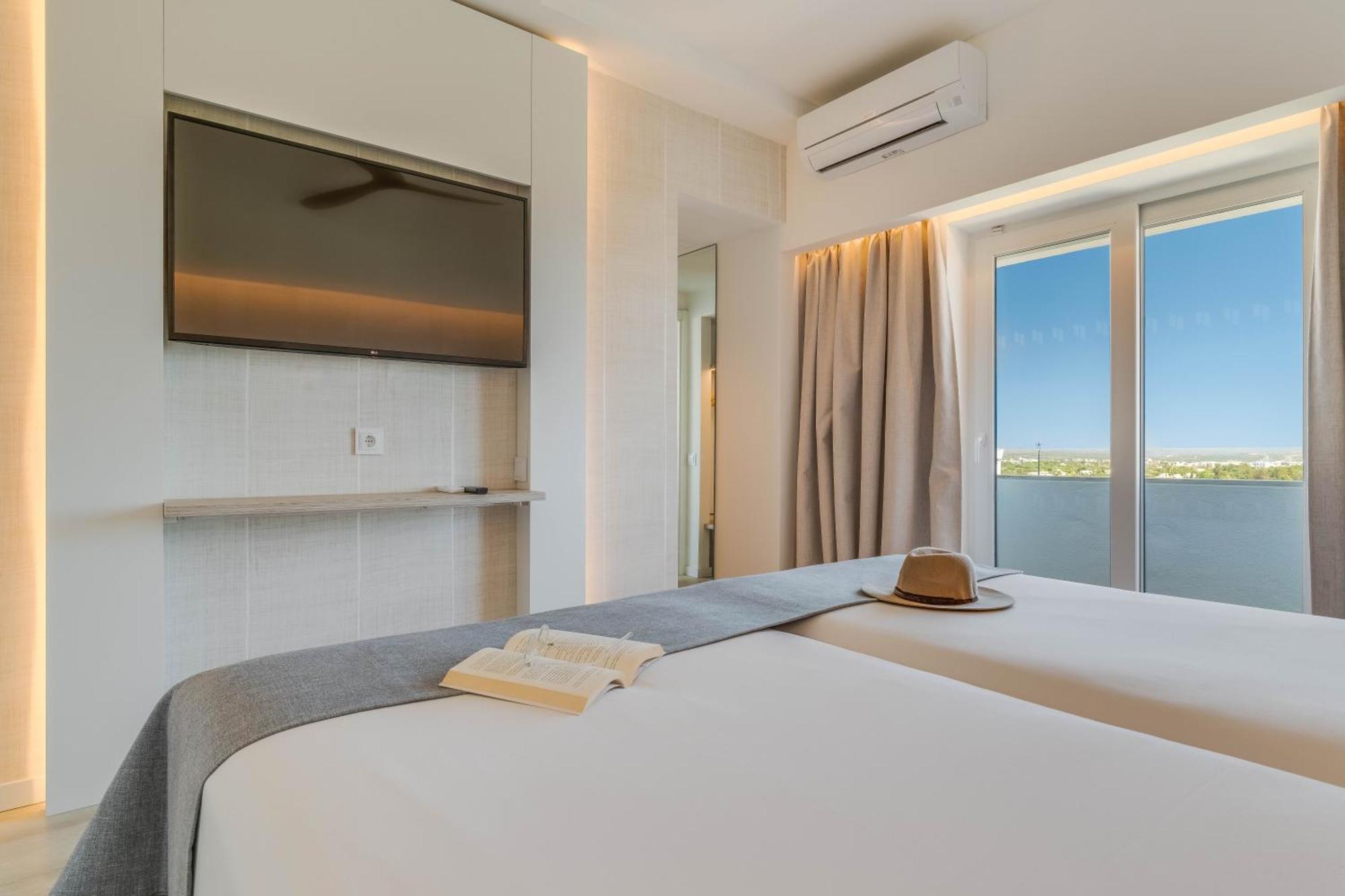 Twin Room with Garden View,1587493772:JPEG