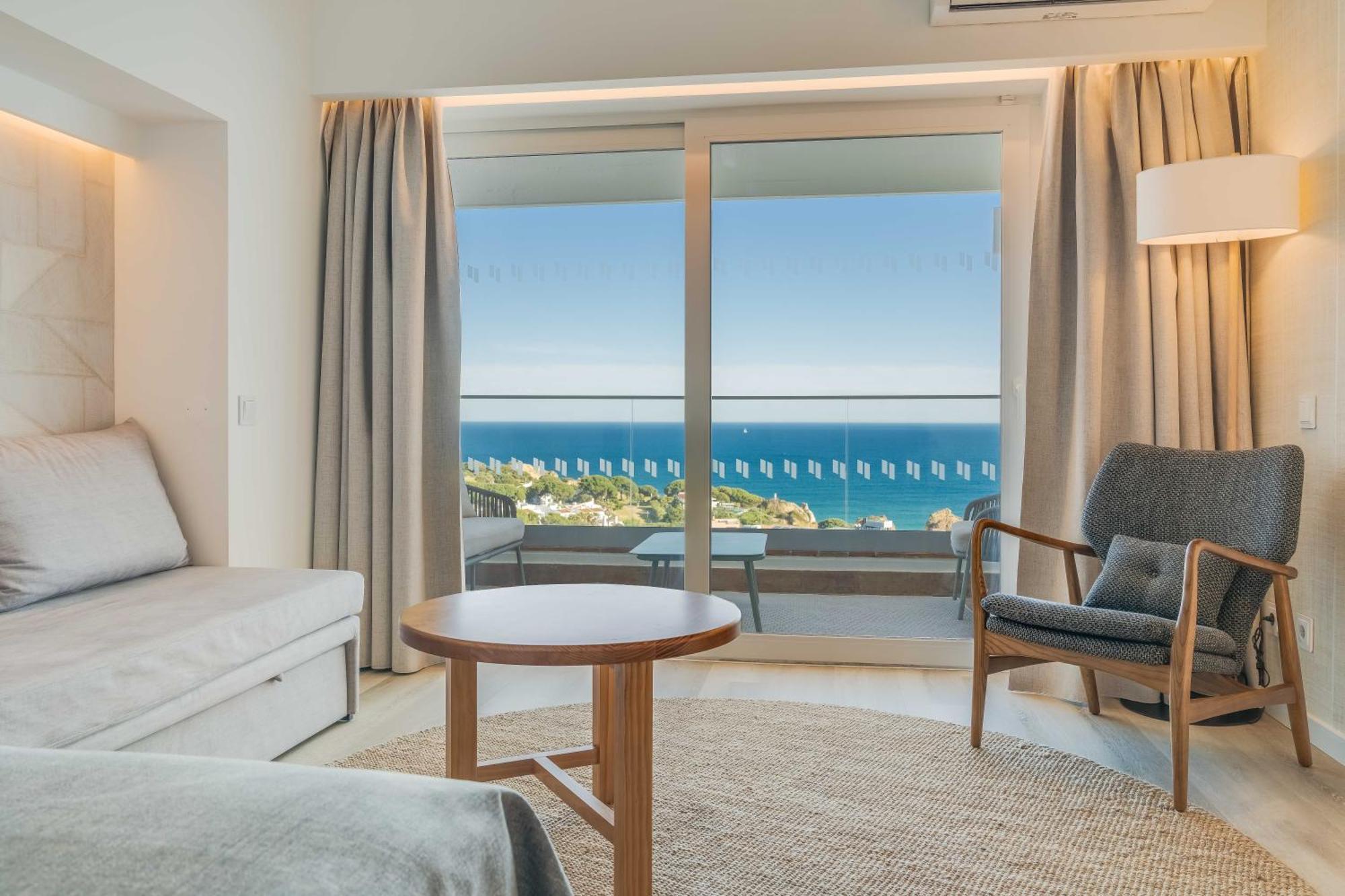 Double or Twin Room Sea View,1587493597:JPEG