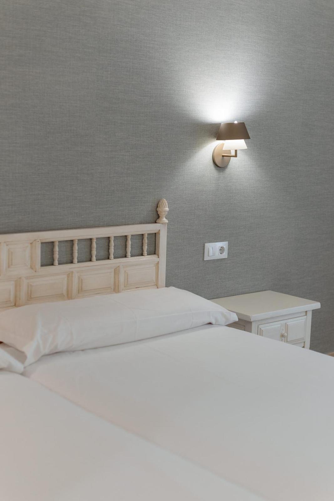 Double or Twin Room,1587496120:JPEG