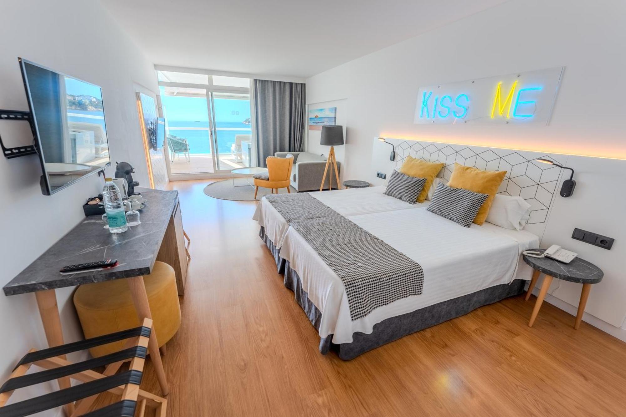 Junior Suite Spa Bath Balibed Terrace Spa Access