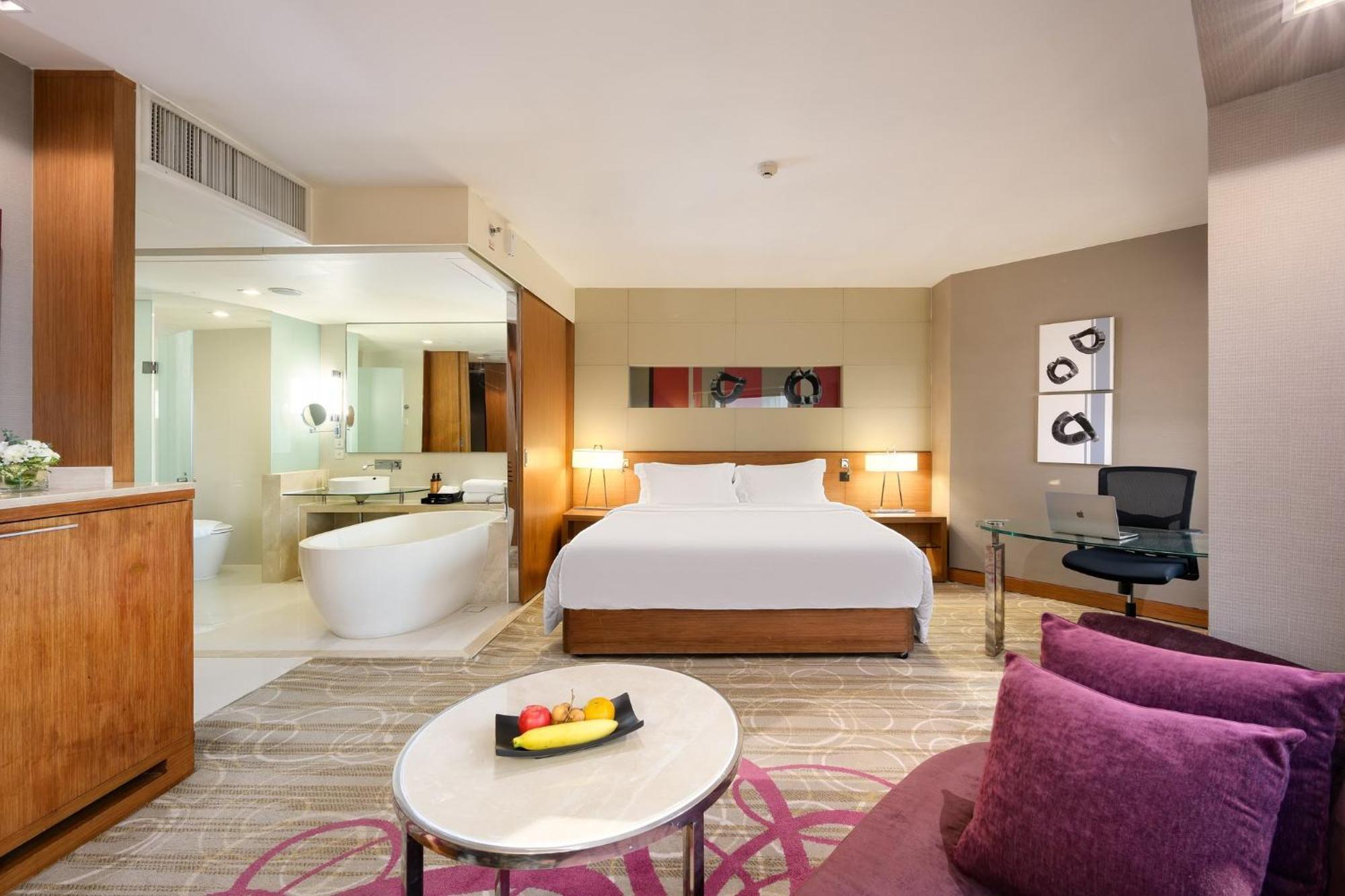 Premier Suite King,1587496747:JPEG
