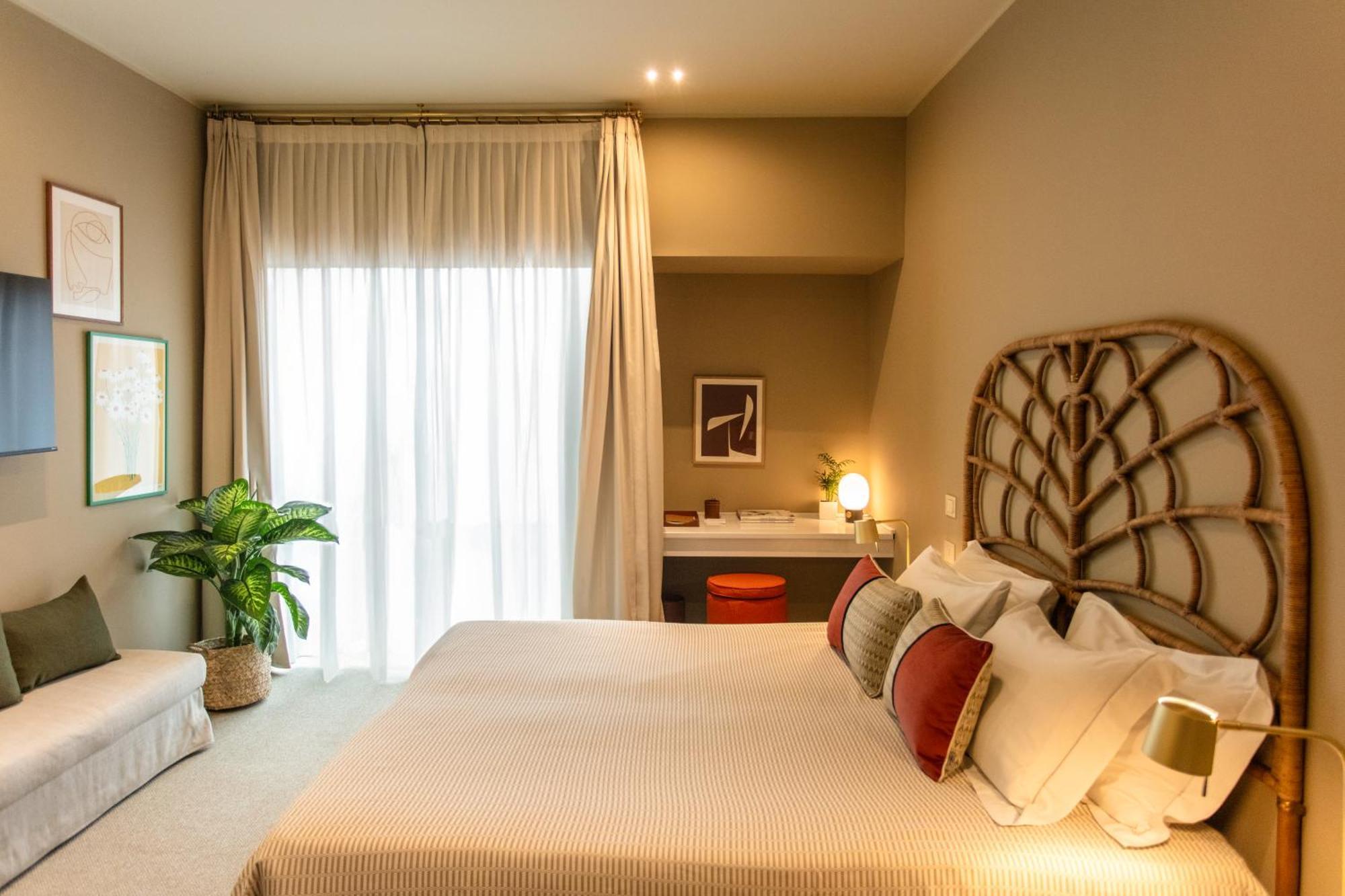 Classic Double Room,1599642682:JPEG