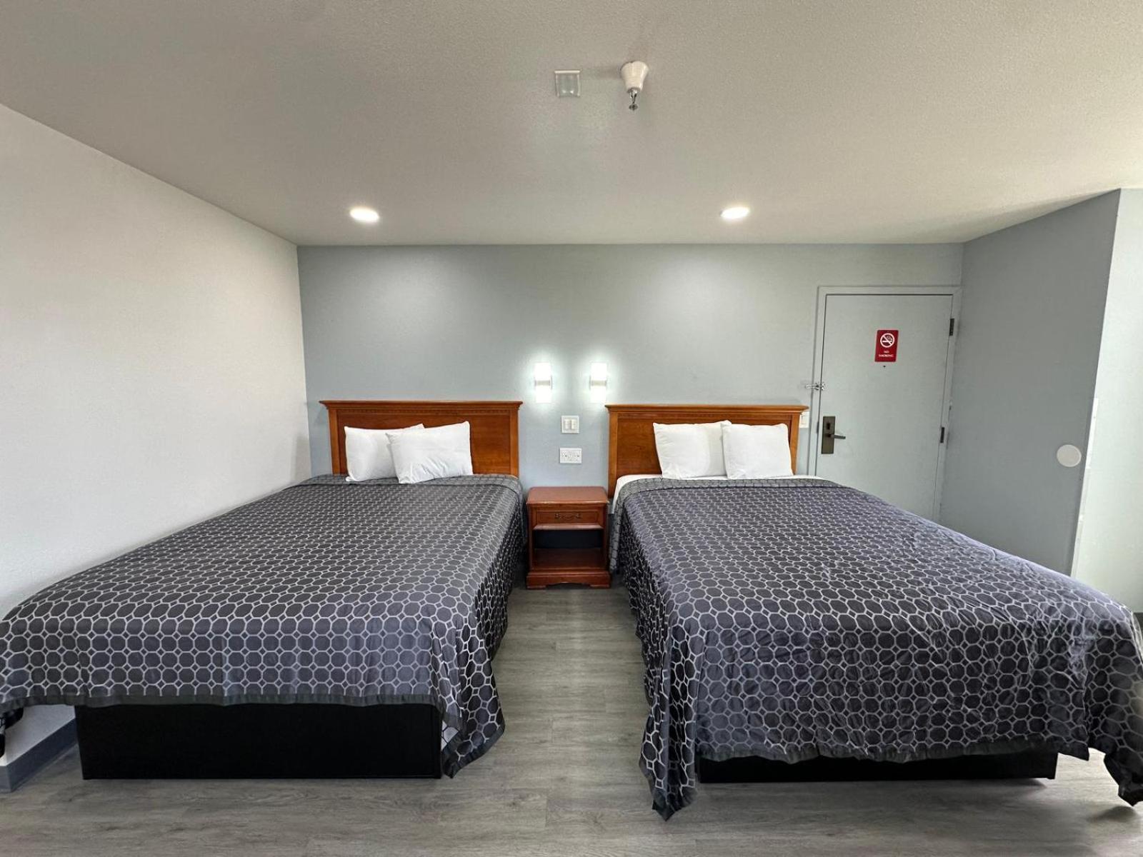 Two Queen Beds Non Smoking