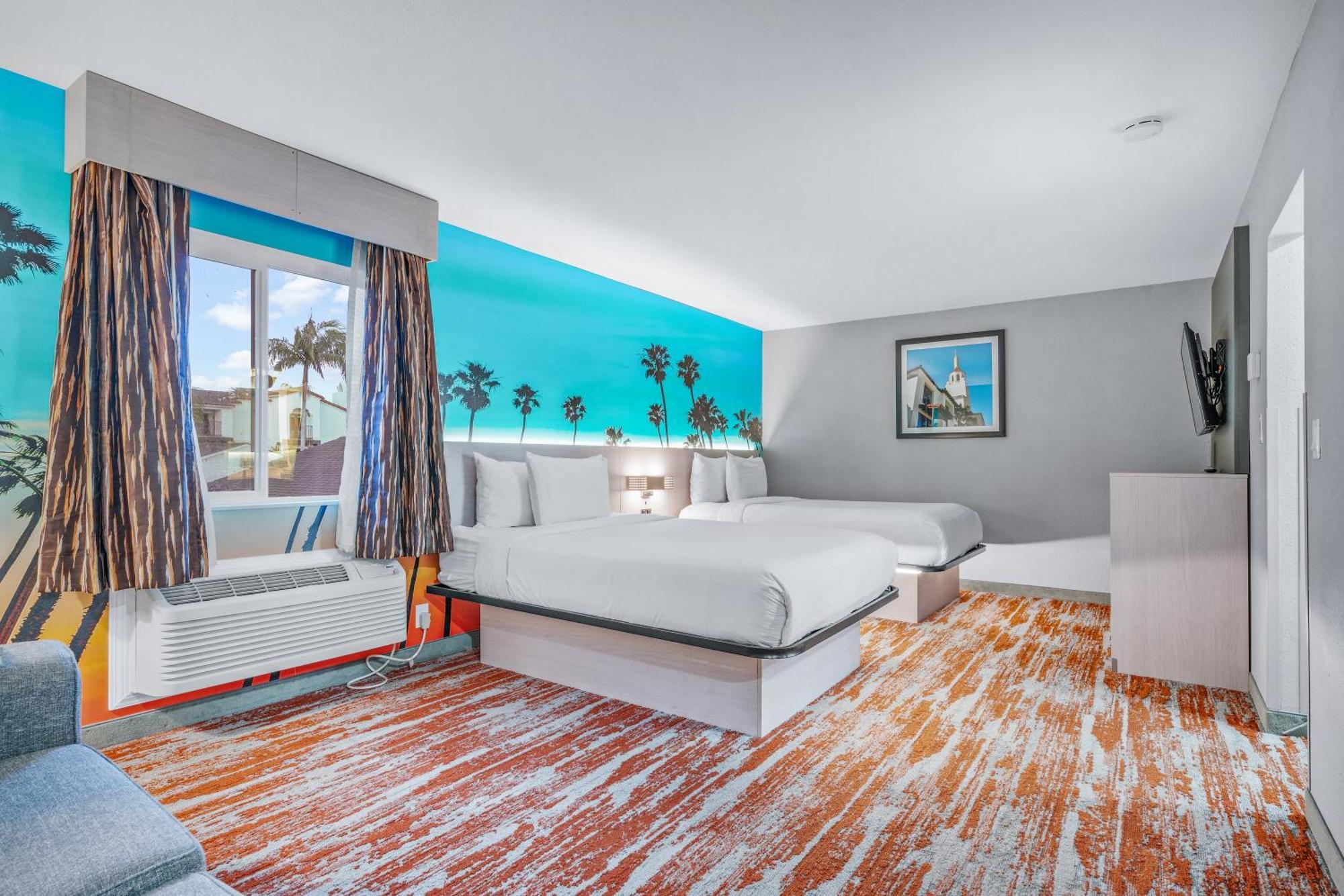 Double Queen Suite