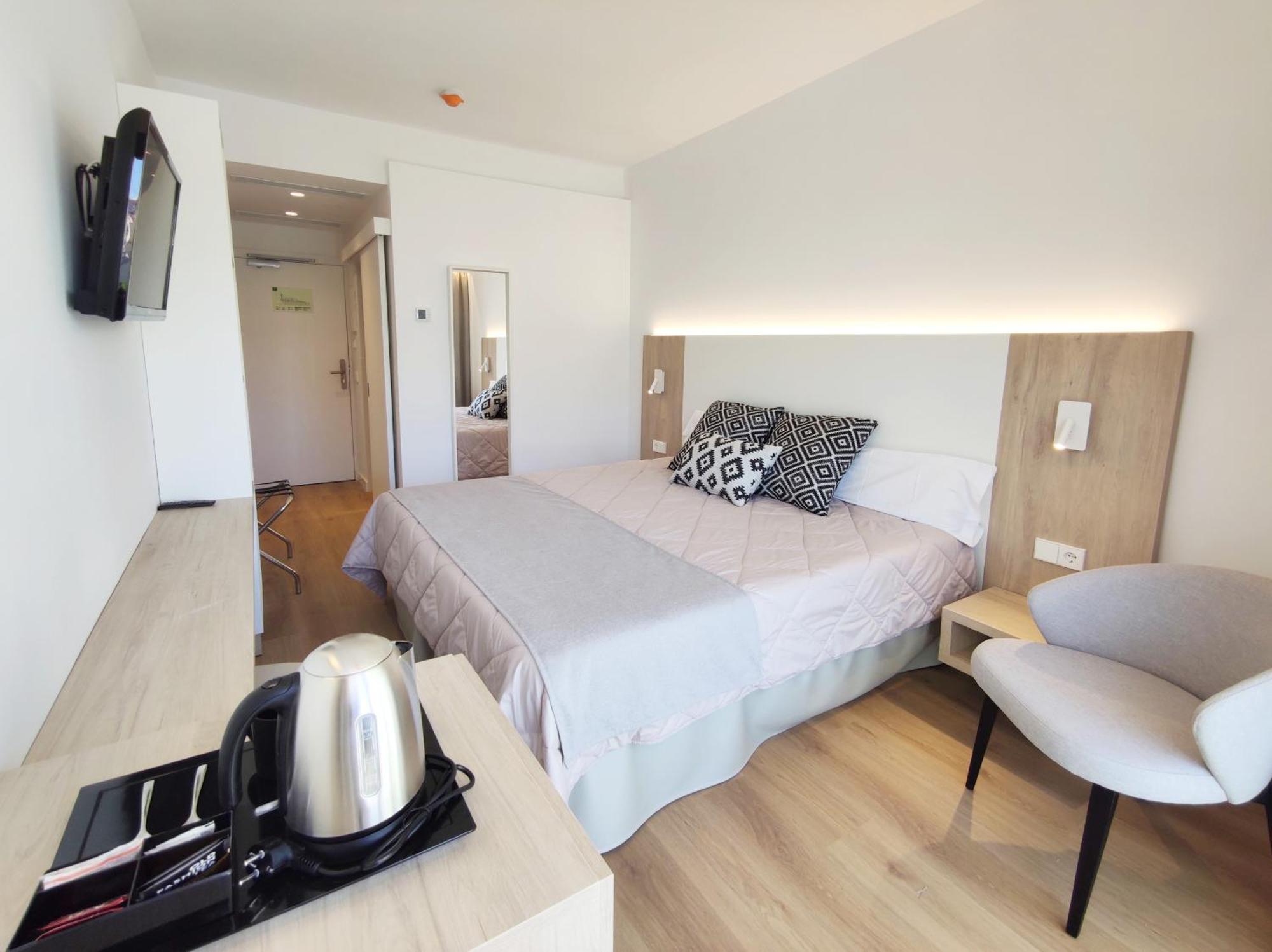 Double or Twin Room Balcony