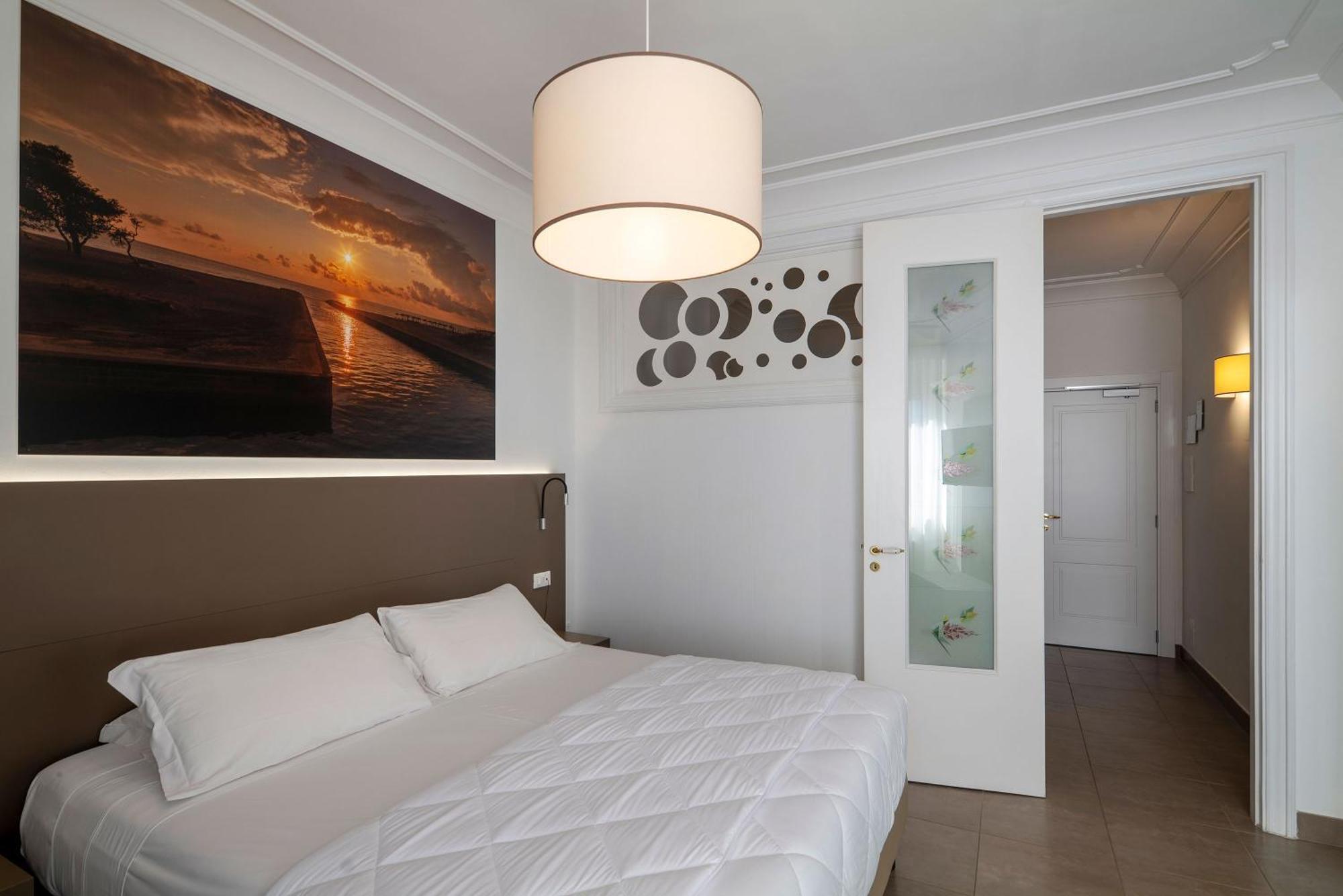 Deluxe Double or Twin Room,1587500454:JPEG