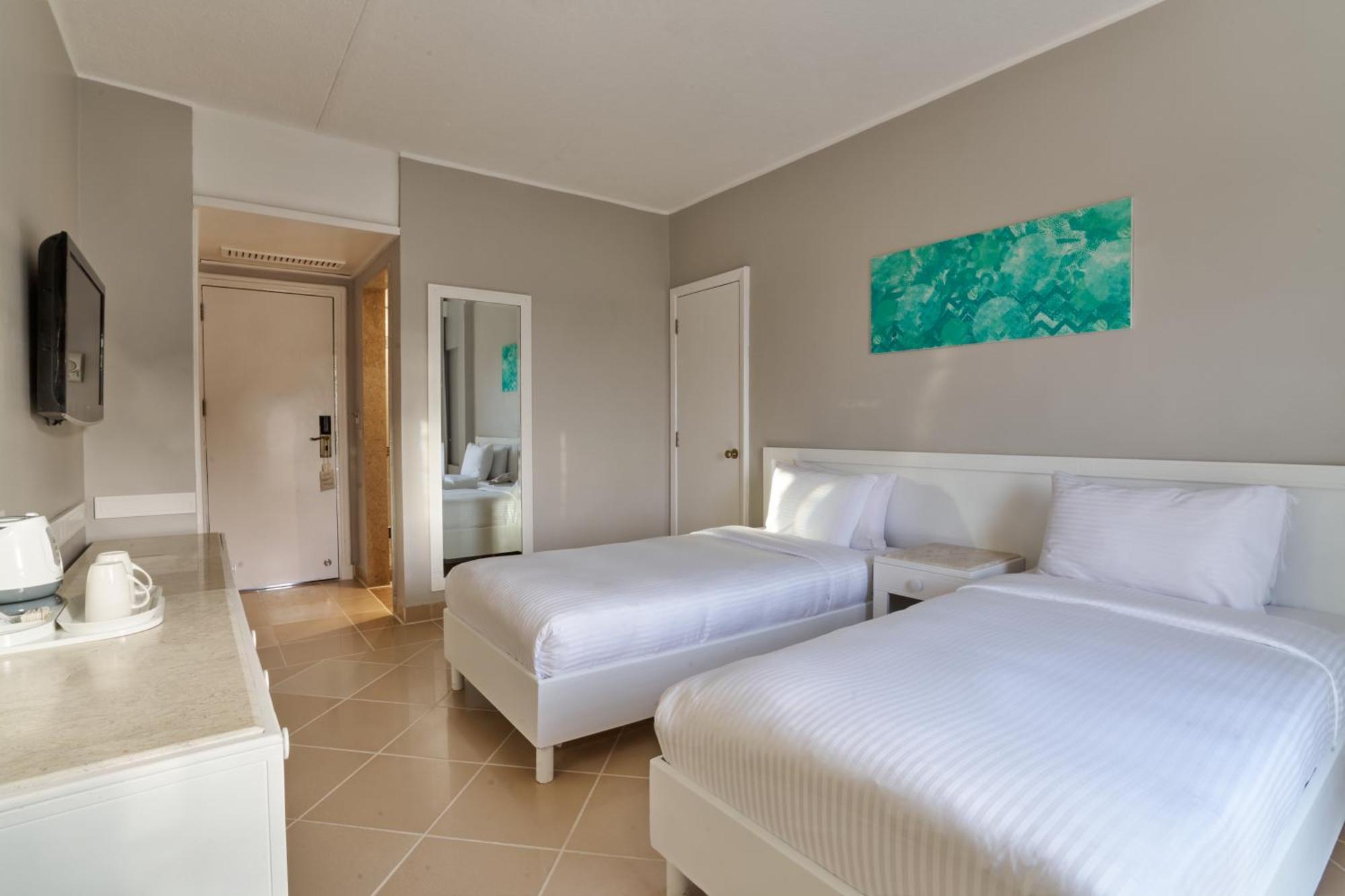 Standard room without balcony
