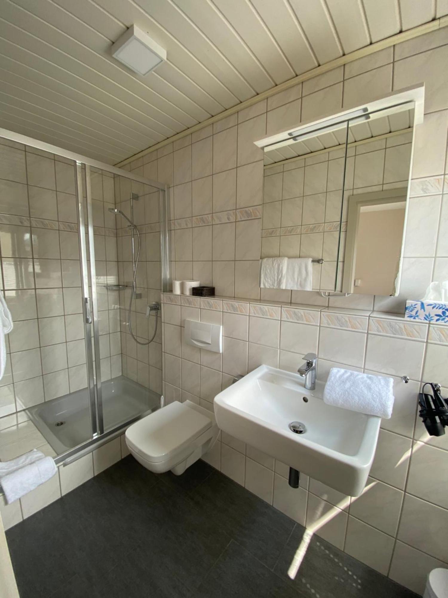 Double Room Private Bathroom,1739446745:JPEG