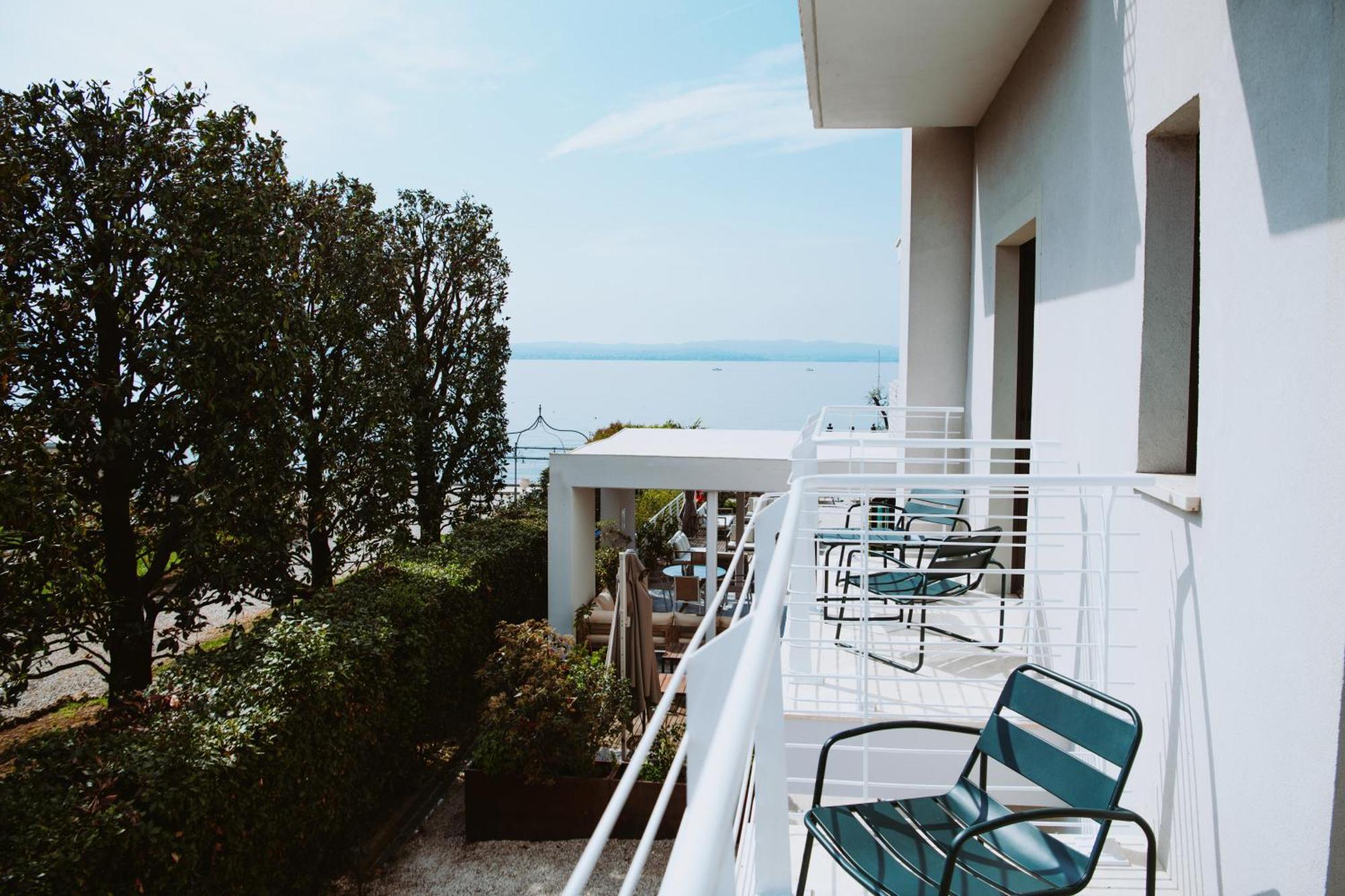 Superior Double Room Balcony Partial Lake View