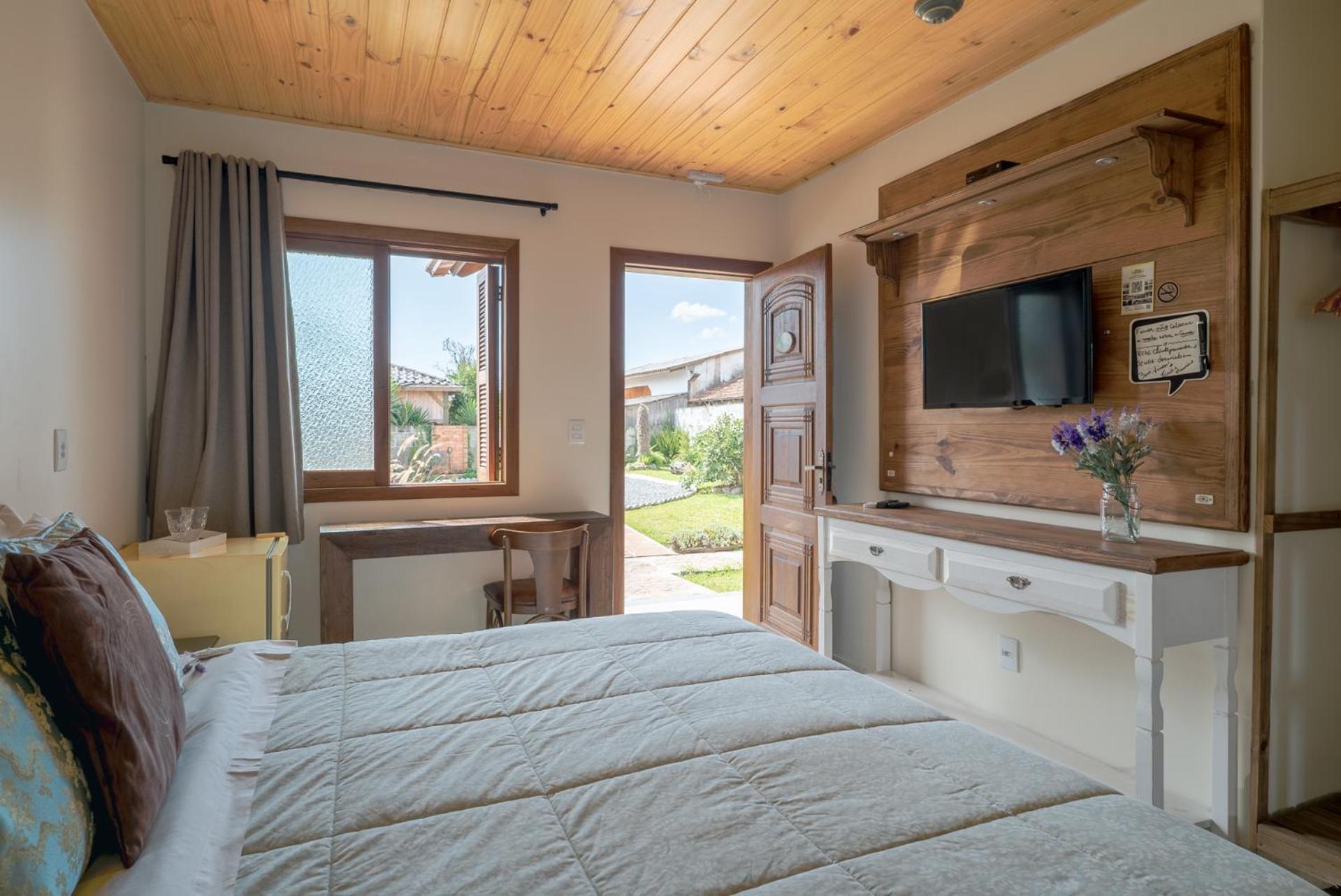 Suite Balcony,1587534410:JPEG