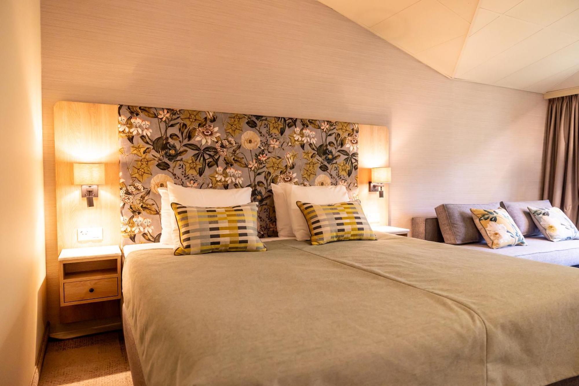 Deluxe Junior Suite