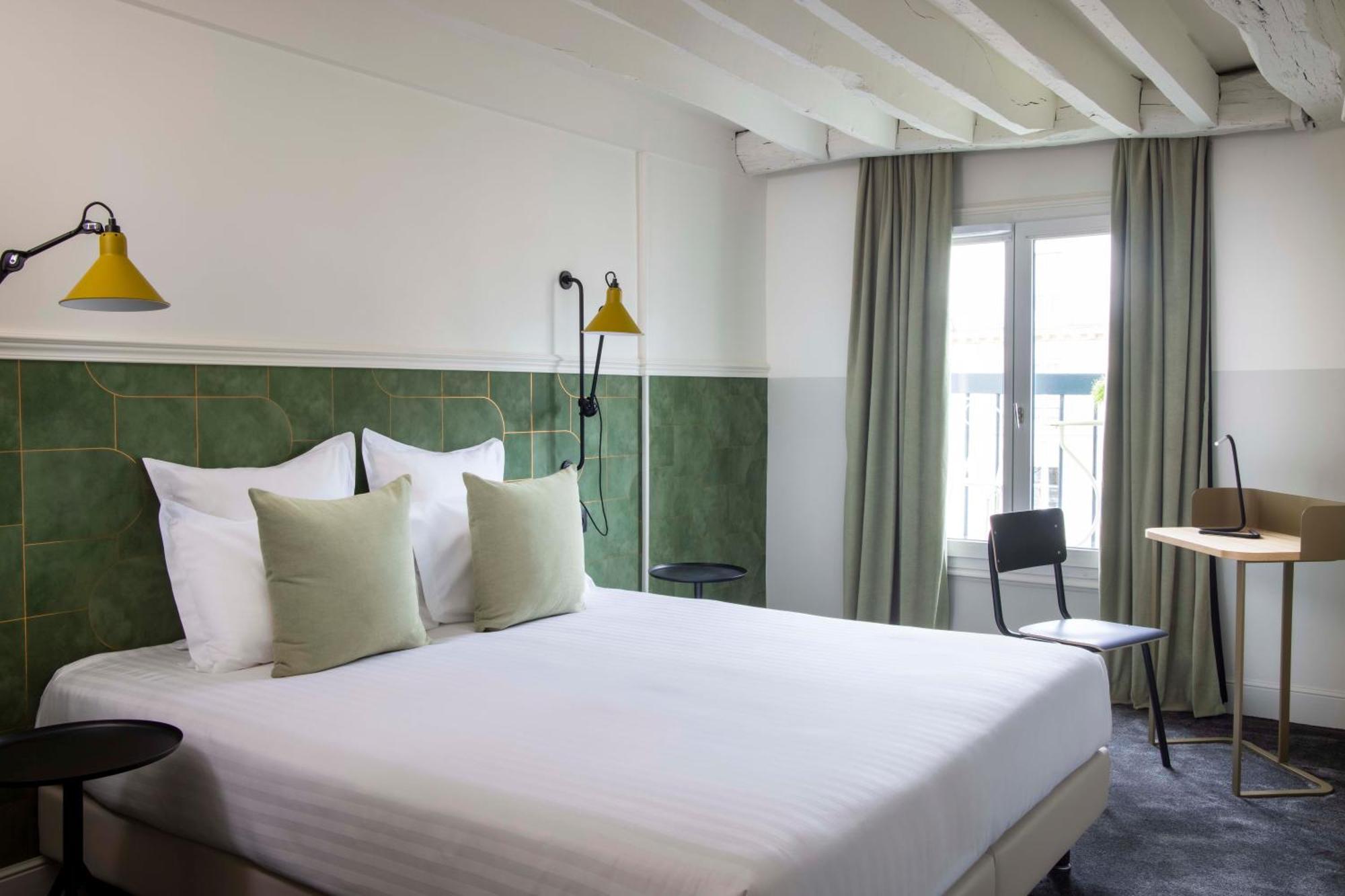 Signature Room,1124452155:JPEG