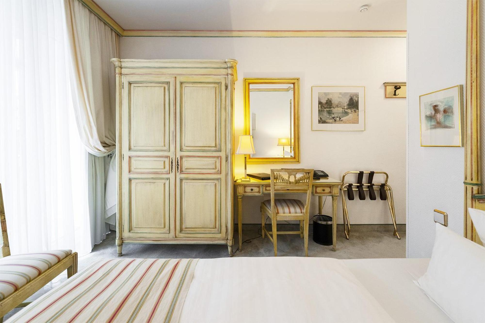 Single Room