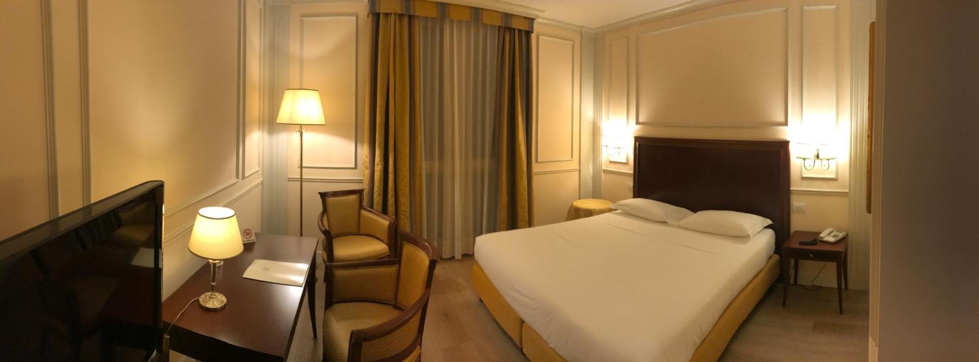 Economy Queen Room