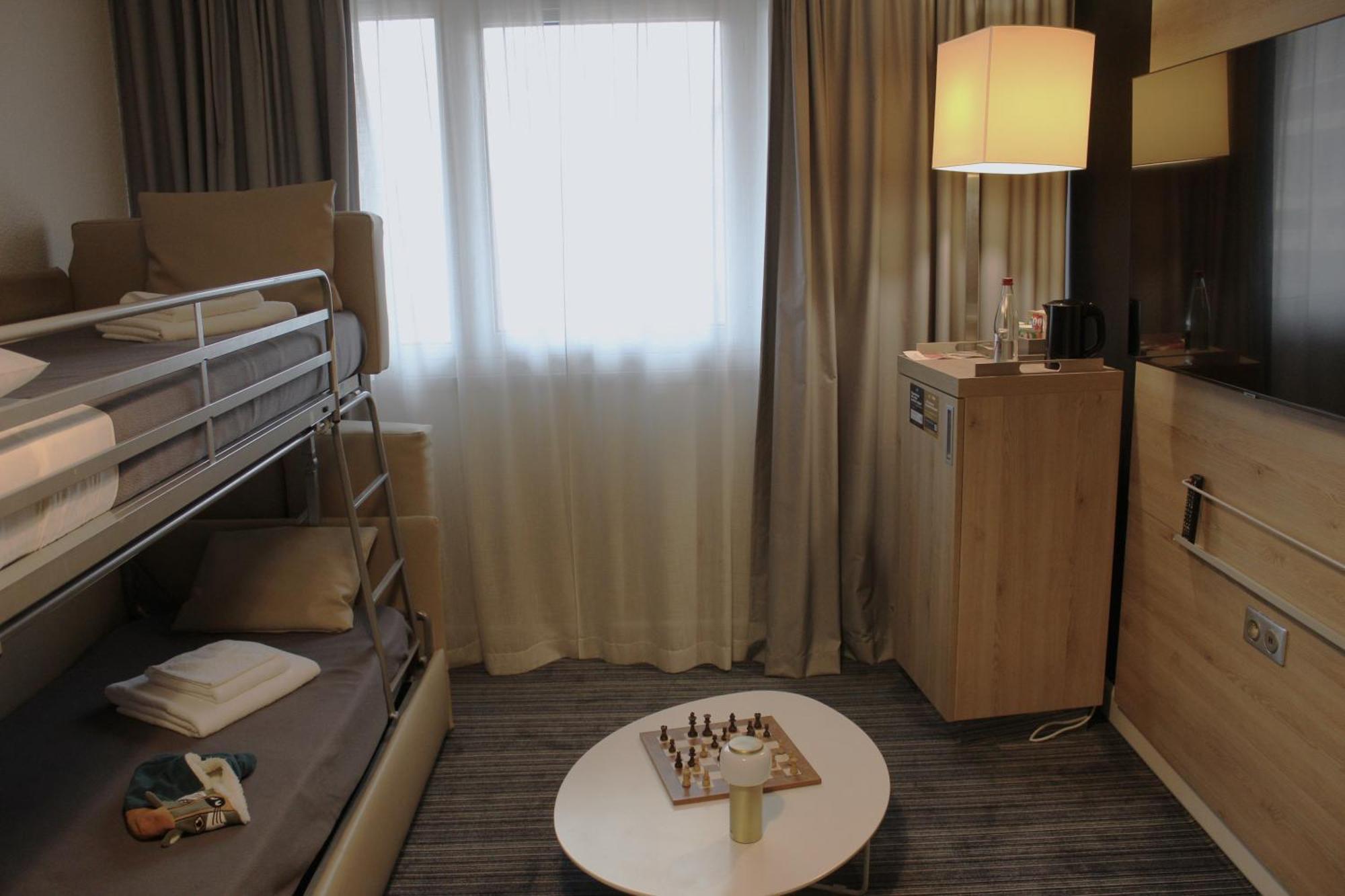 Privilege Apartment 1 Double Bed Sofa
