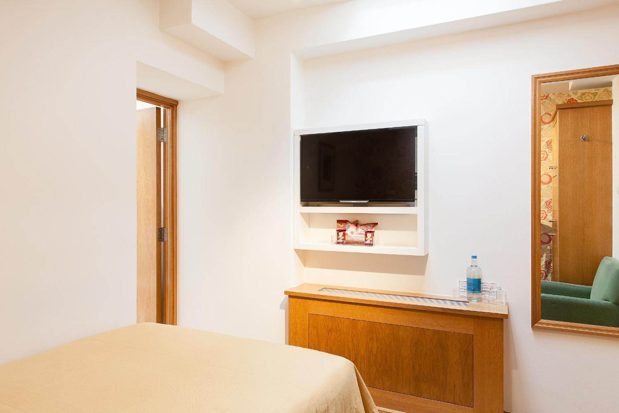 Superior Single Room