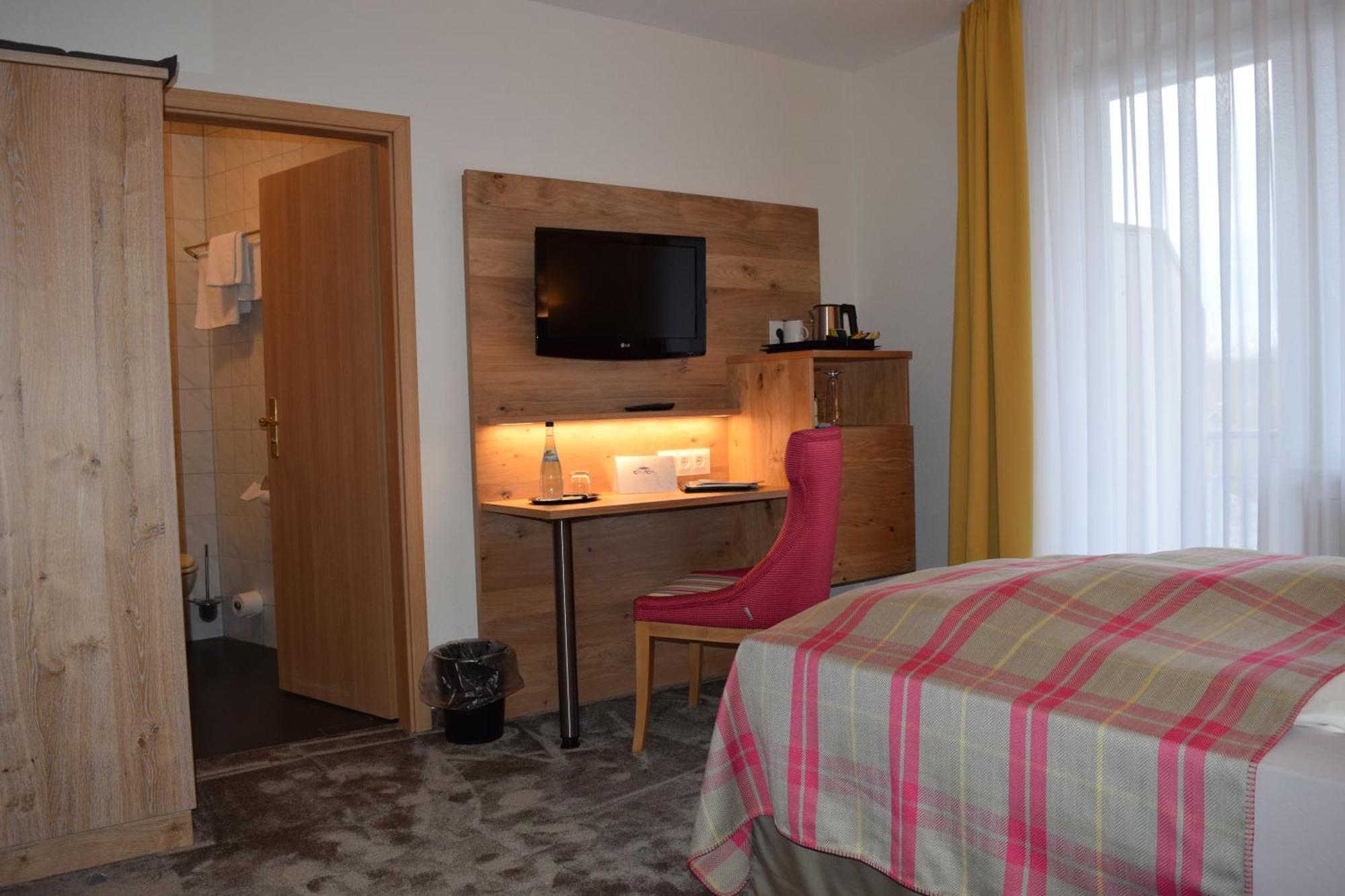 Superior Single Room including access to Vita Classica Thermalbald