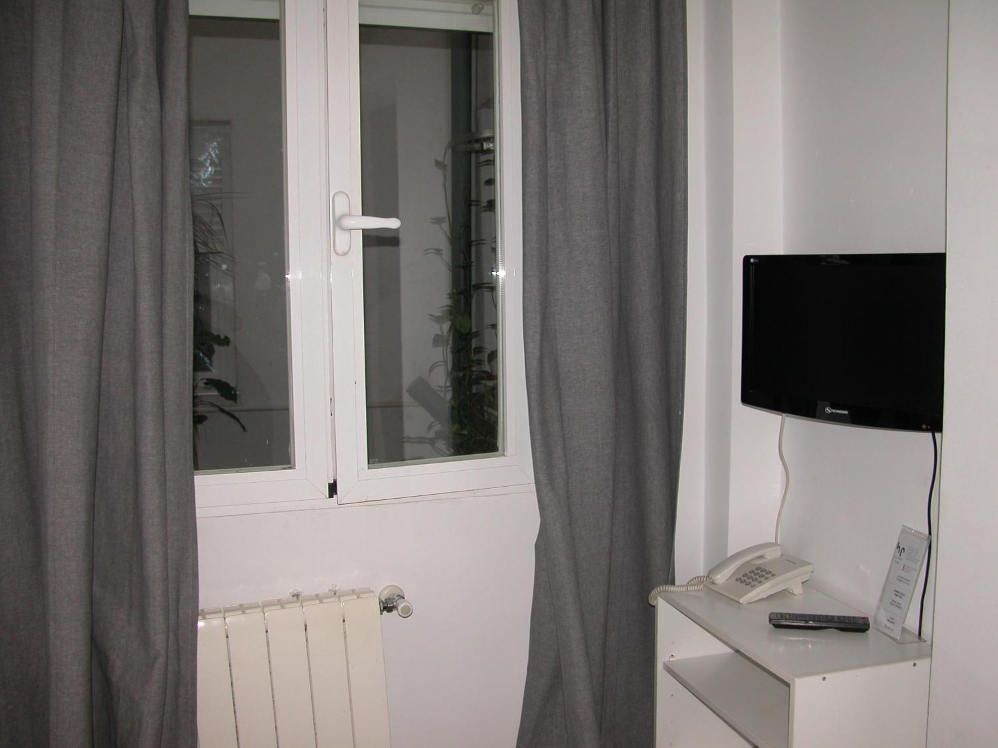 Economy Single Room