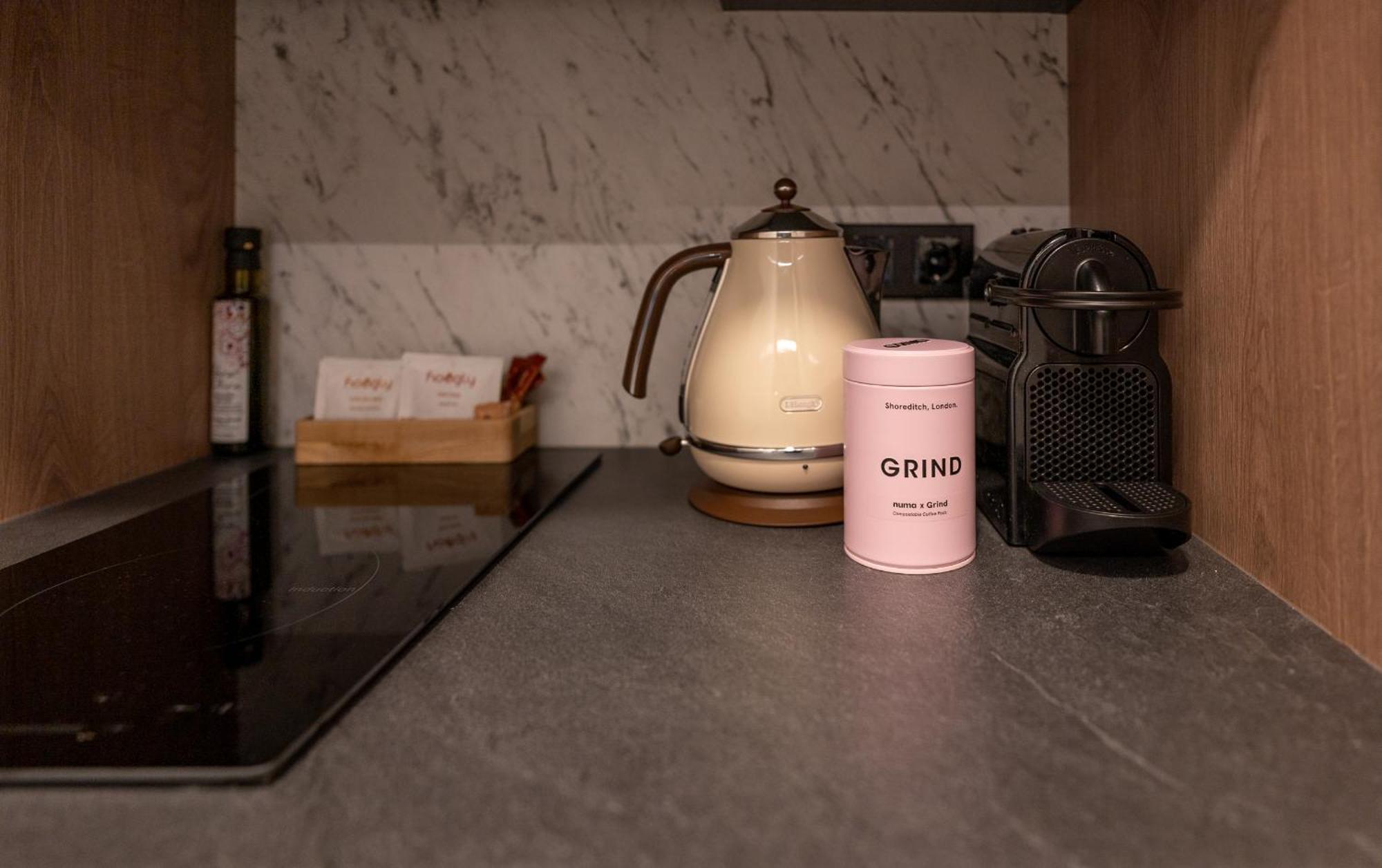 Medium Studio Kitchenette