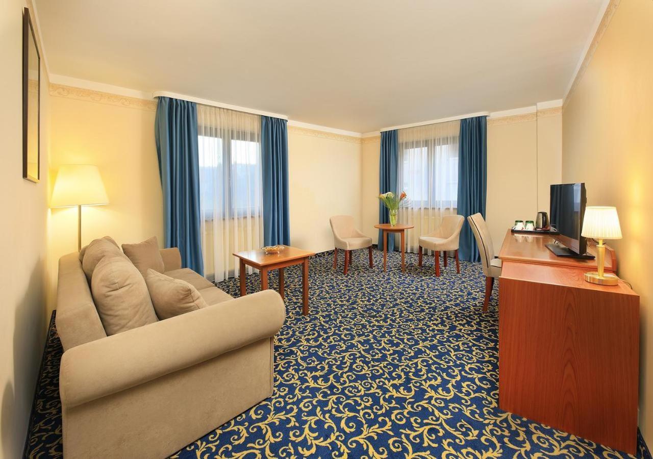 Two-Bedroom Family Room