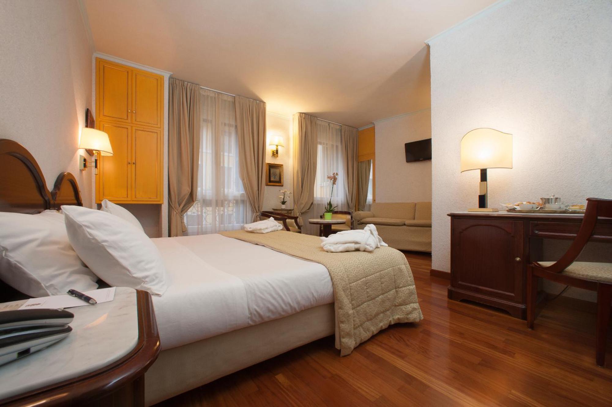 Junior Suite,1626353843:JPEG