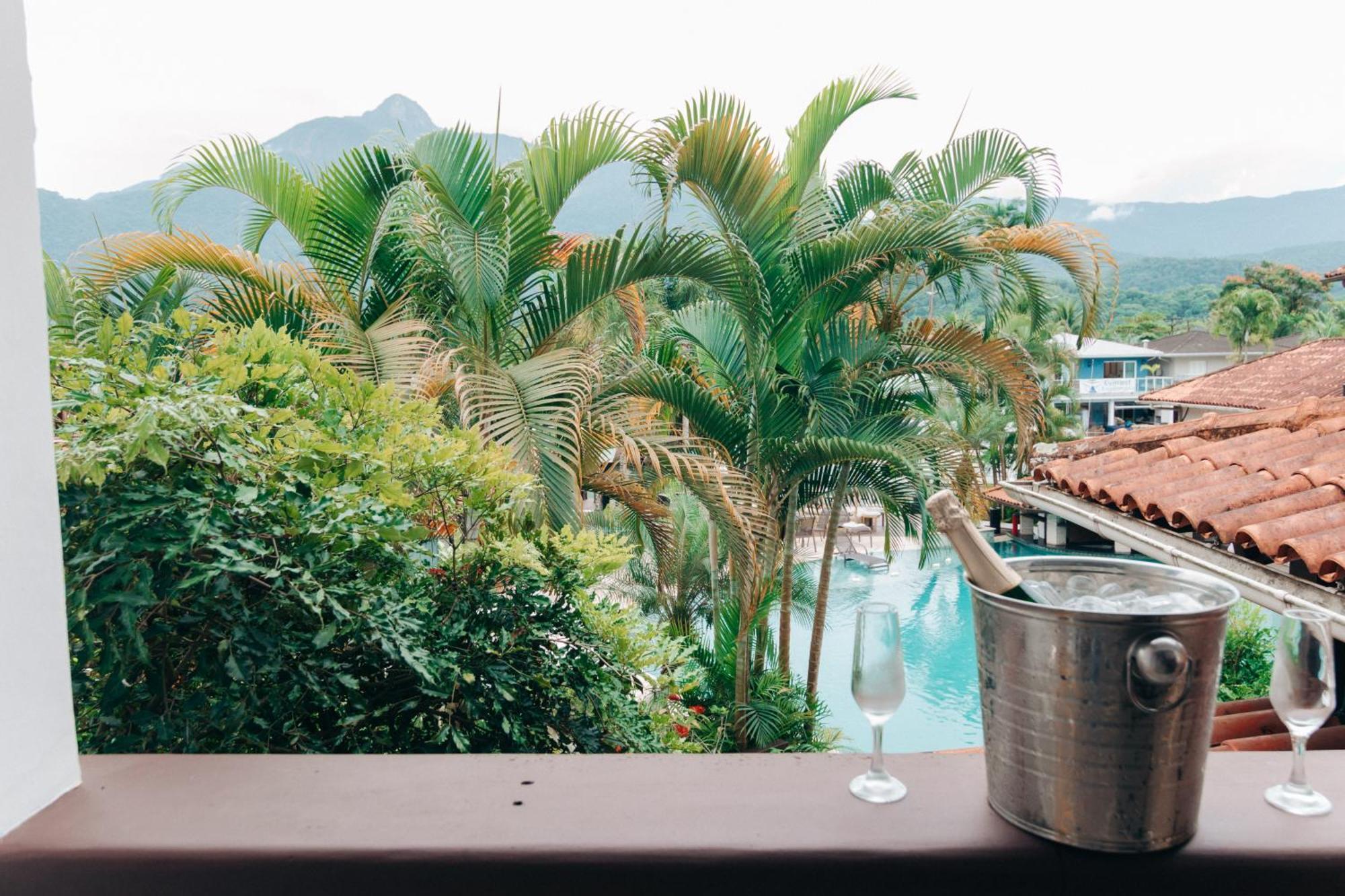 Standard Suite Pool View
