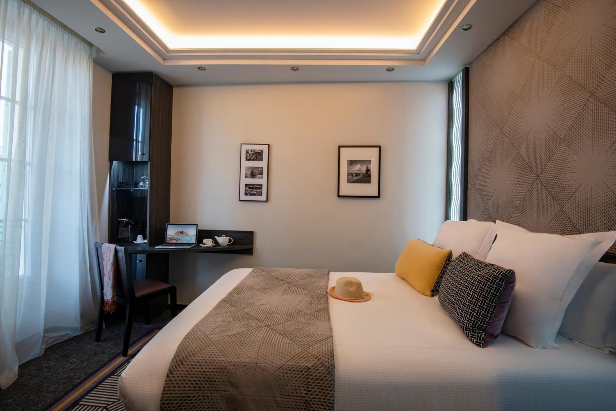Superior Double Room City View