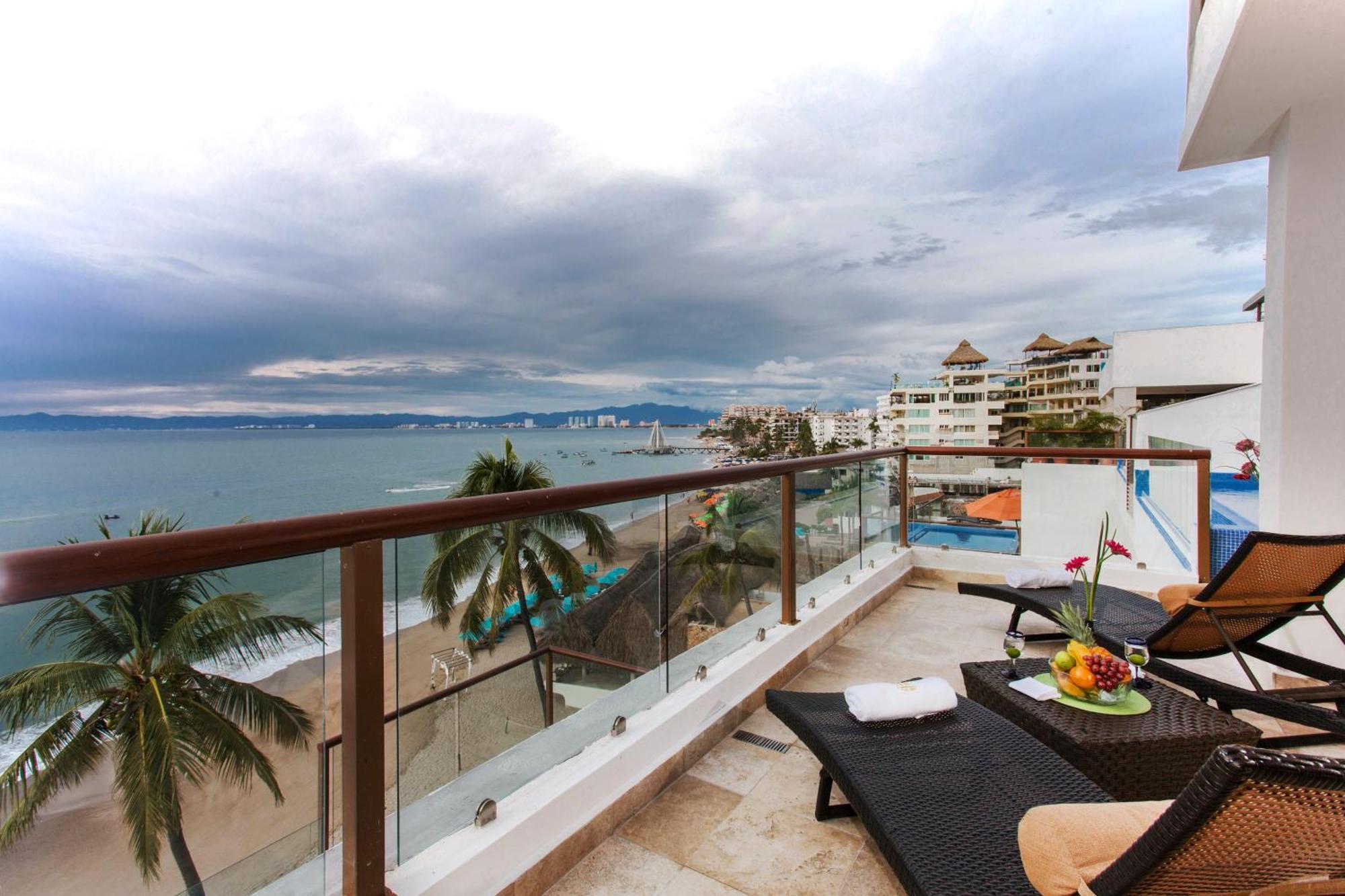 Three-Bedroom Suite Private Pool