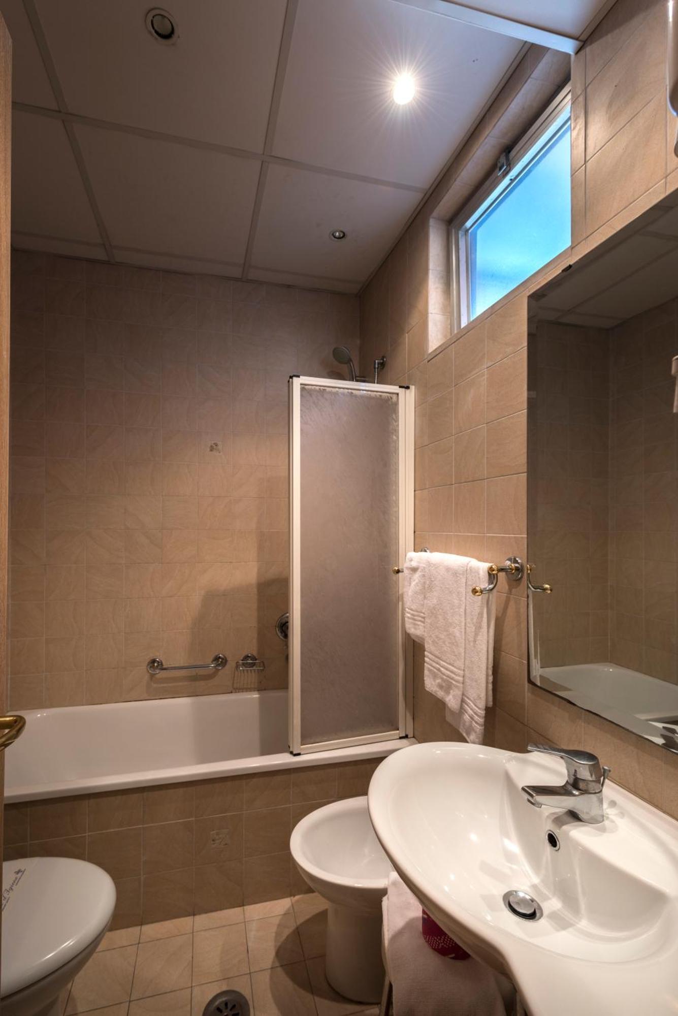 Classic Single Room