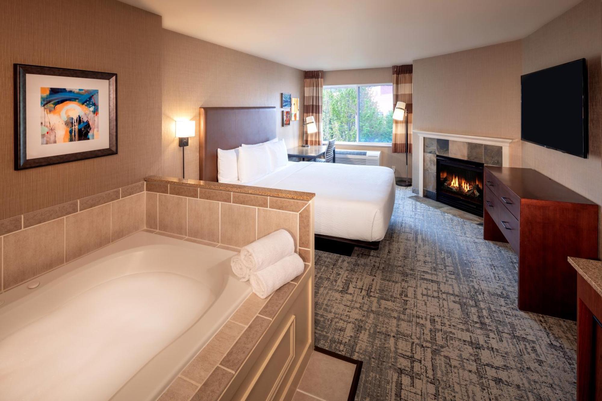 King Room Spa Bath