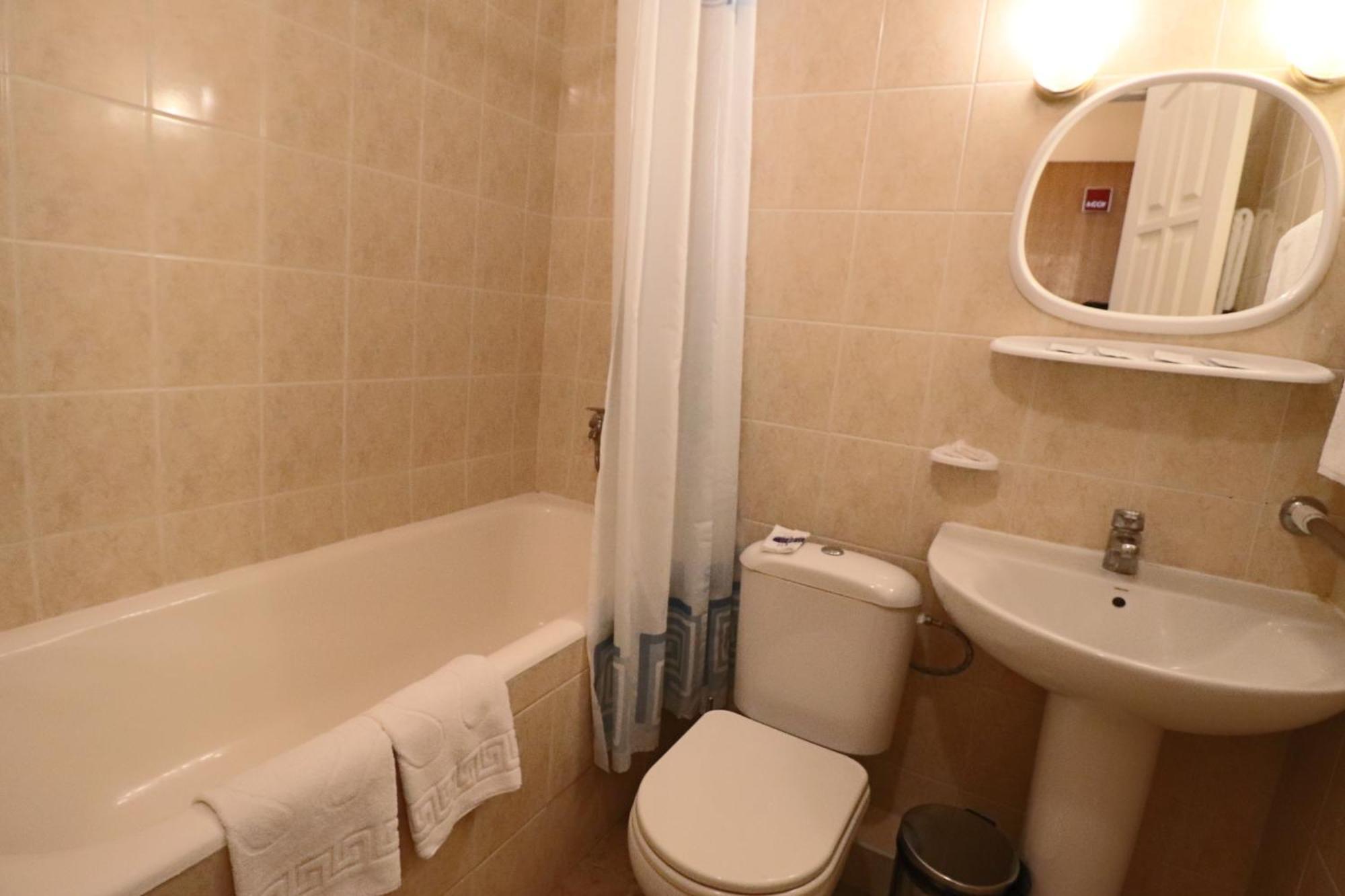 Economy Double Room