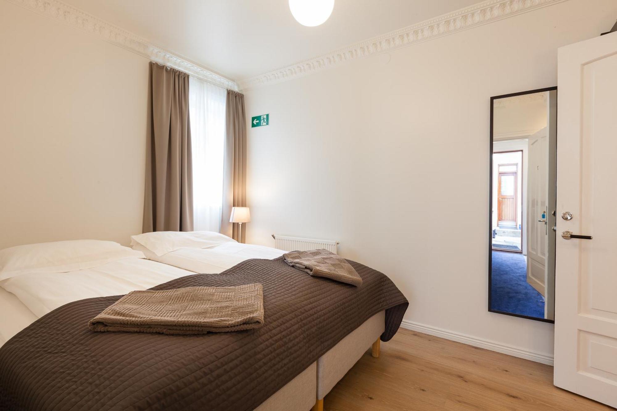 Double or Twin Room Private Bathroom