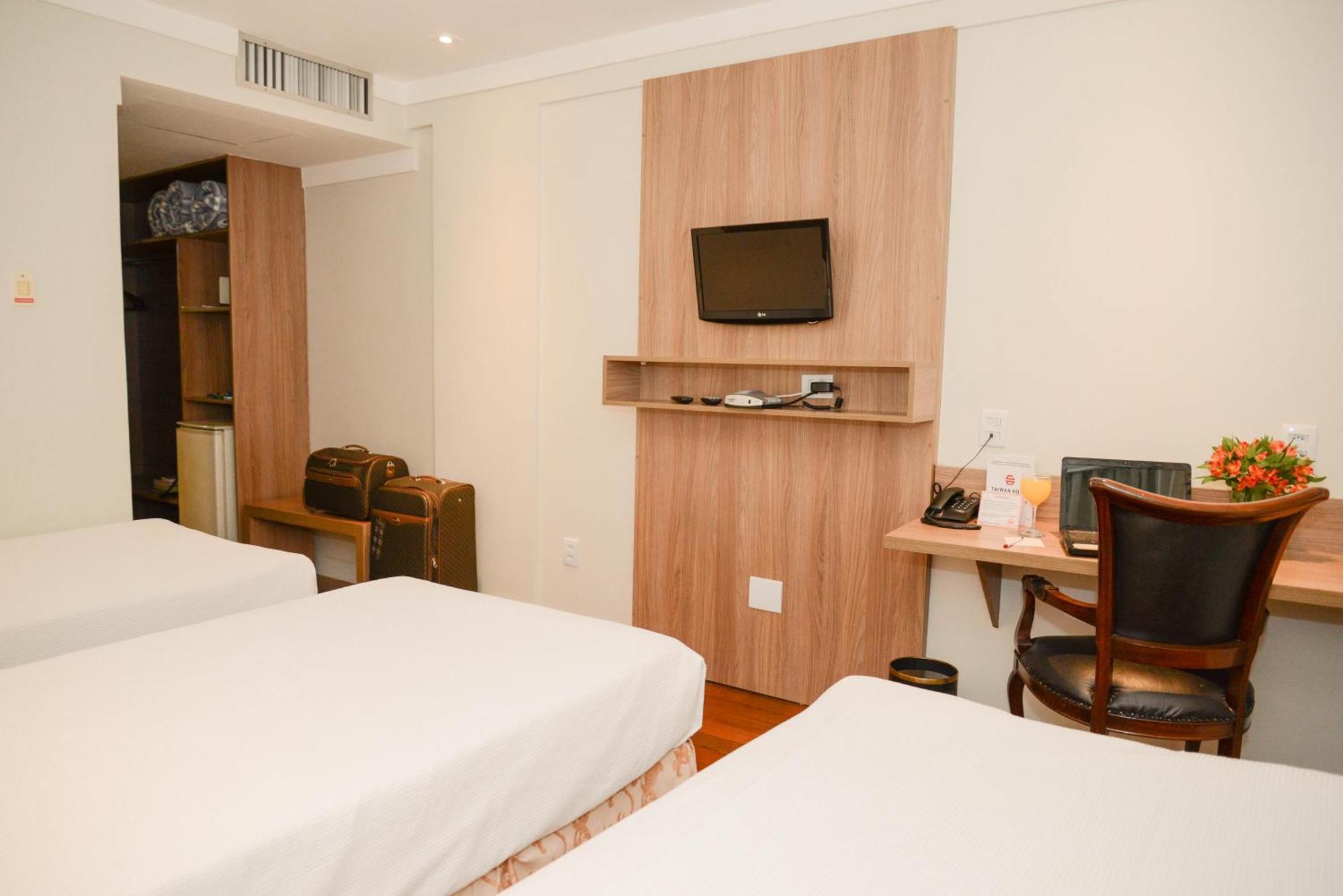 Luxury Triple Room