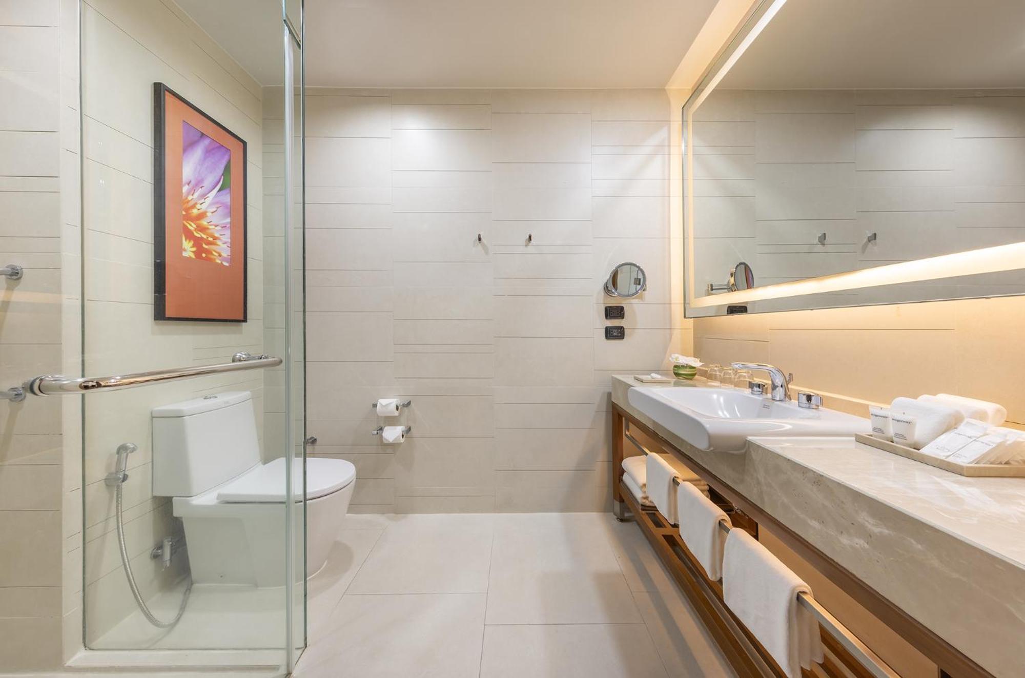 Superior Sky Triple Room