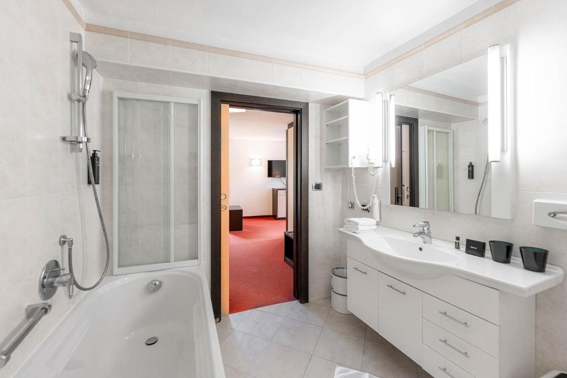 Junior Suite,1591238706:JPEG