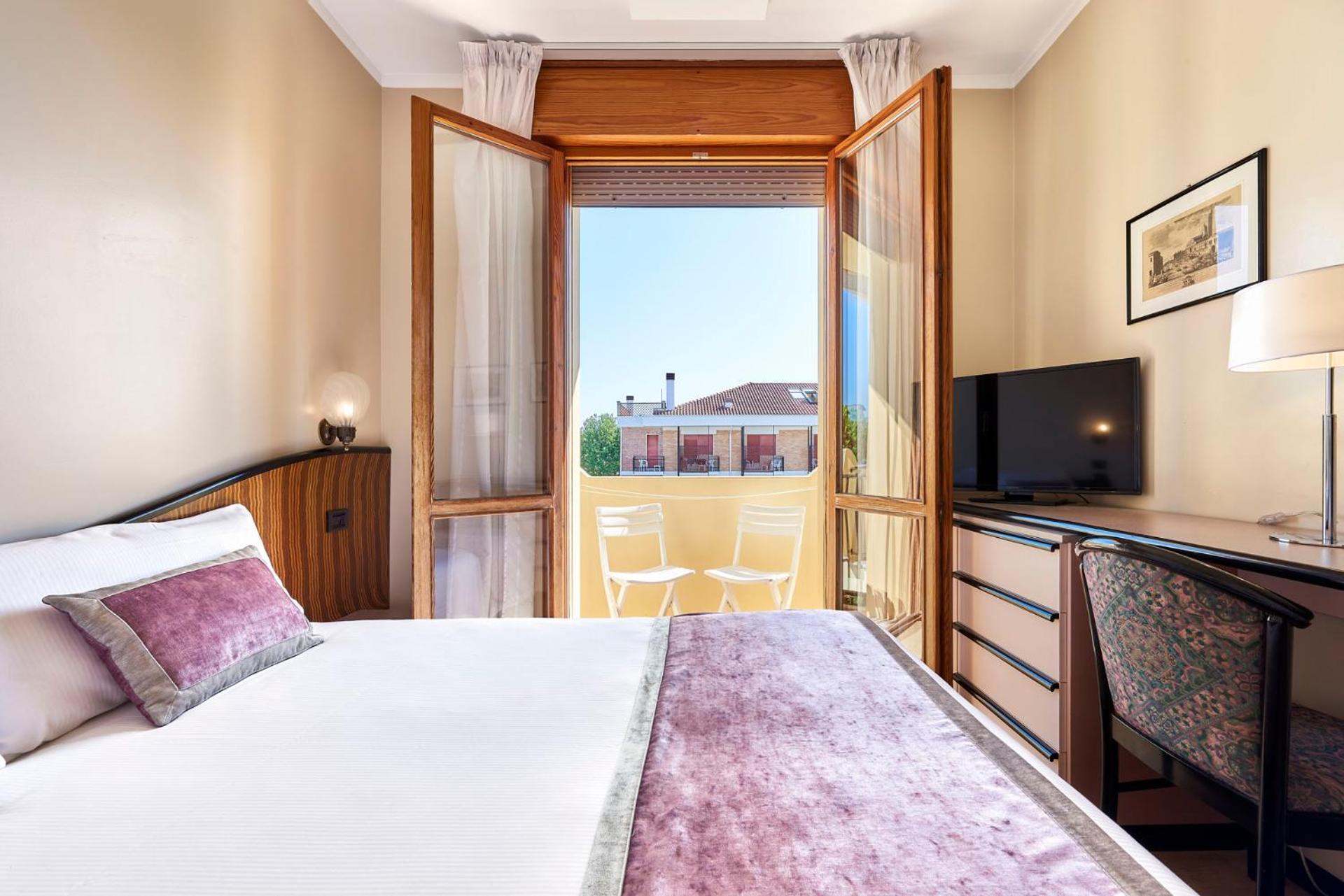 Basic Double Room