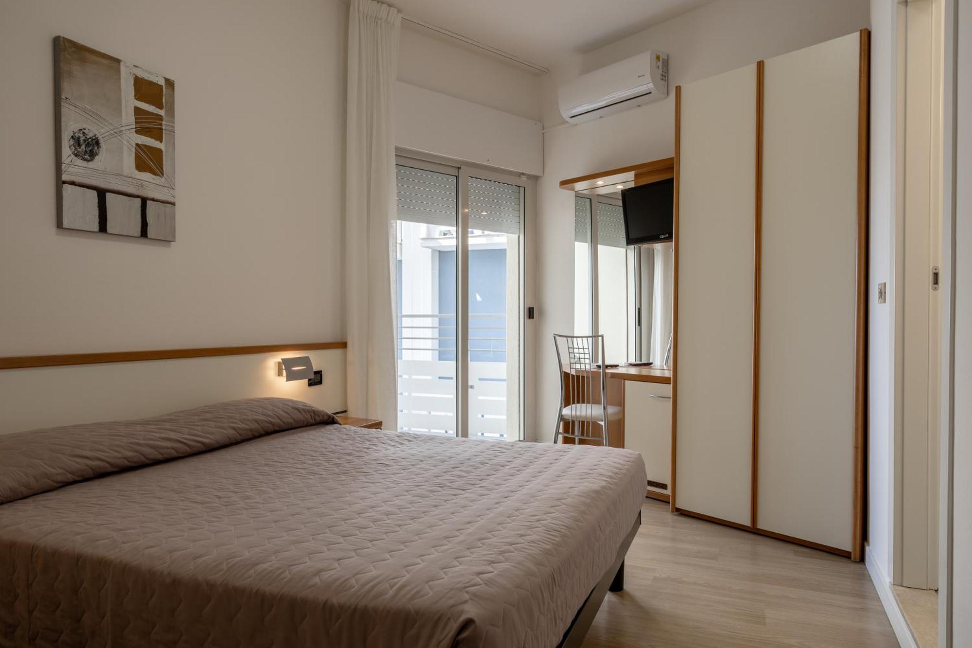 Double Room Balcony Side Sea View,1589573342:JPEG